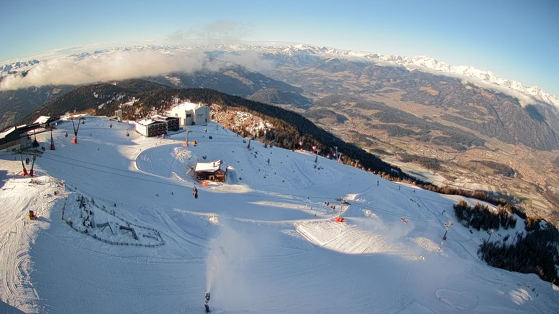 Smučišče Kronplatz – vrh | pogled na Bruneck