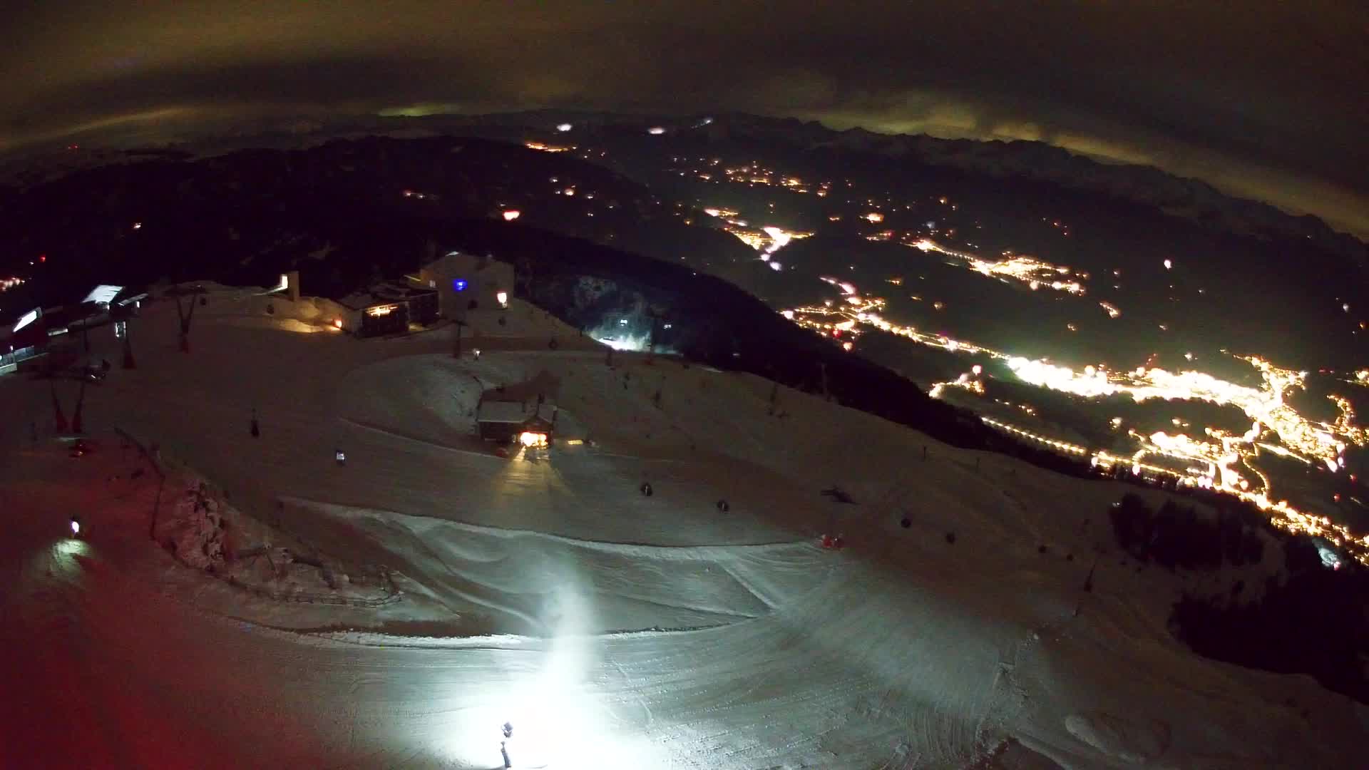 Skigebiet Kronplatz Gipfel | Blick auf Bruneck