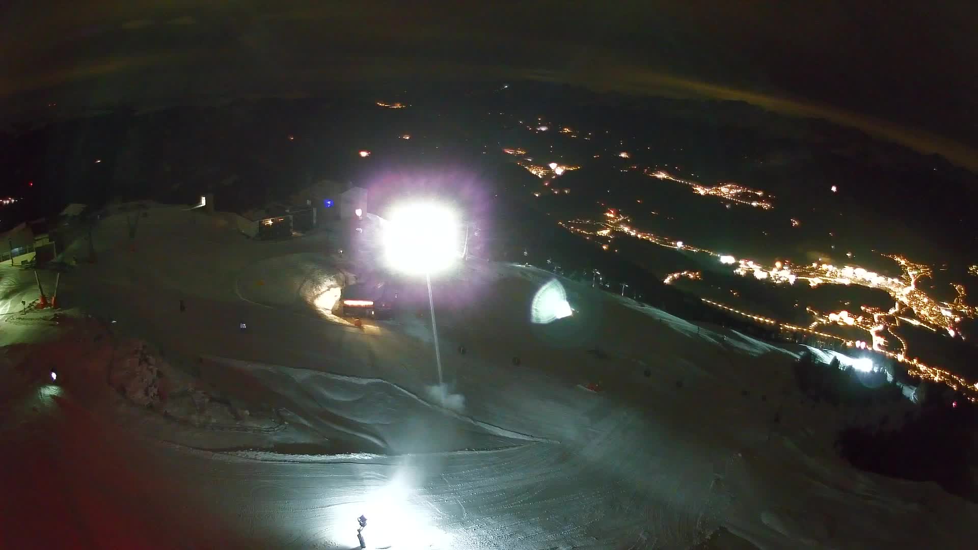 Cima estación de esquí Kronplatz | vista hacia Brunico