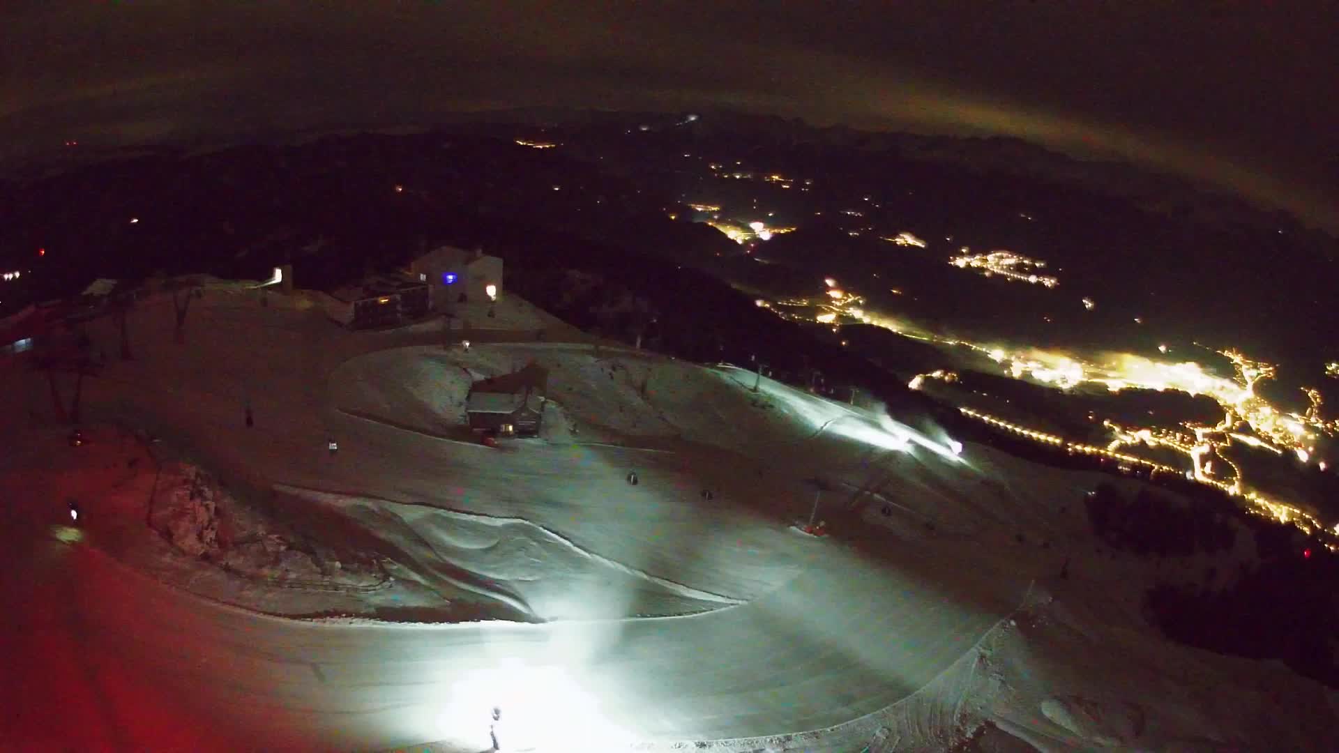 Cima estación de esquí Kronplatz | vista hacia Brunico