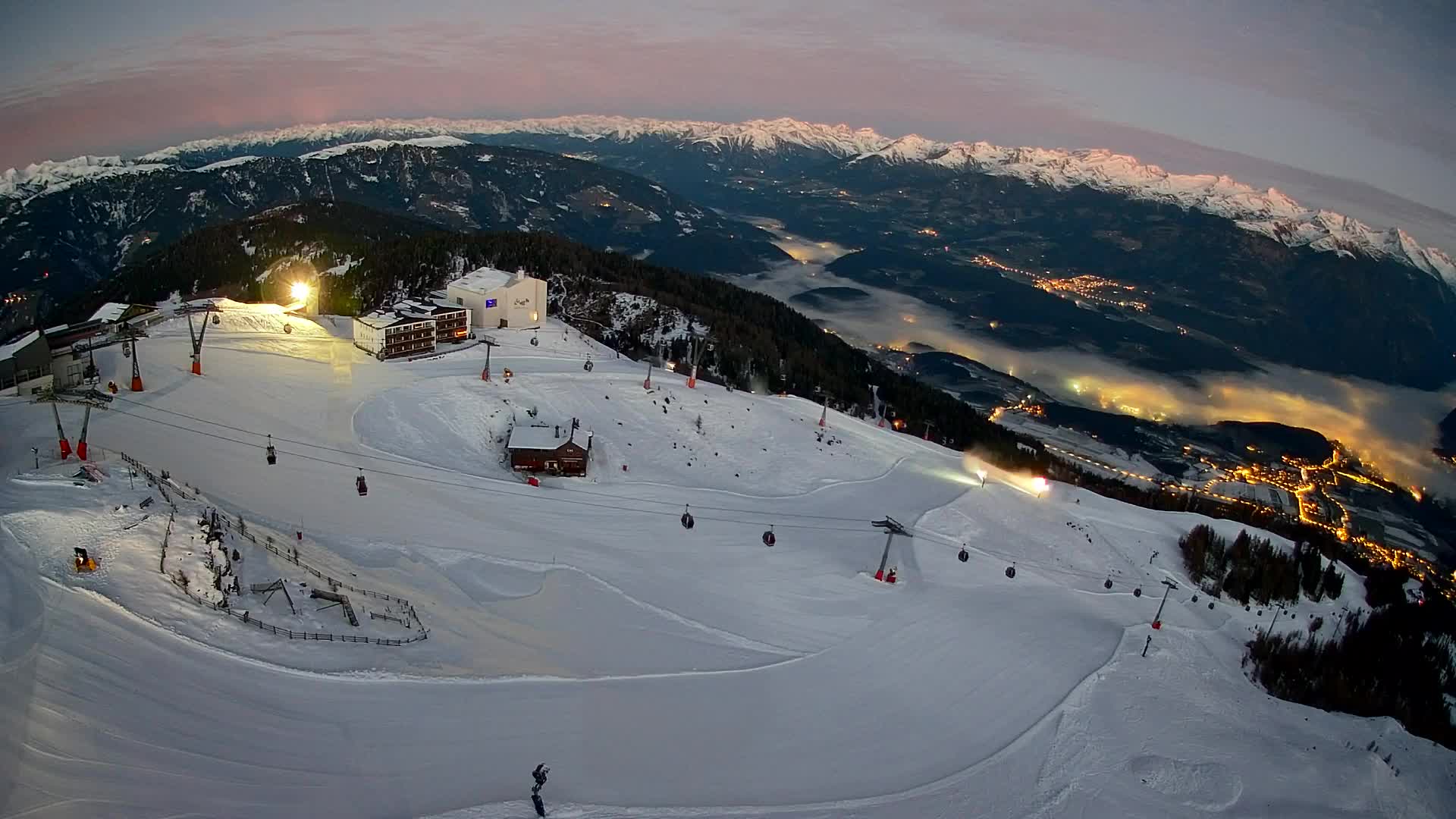 Smučišče Kronplatz – vrh | pogled na Bruneck