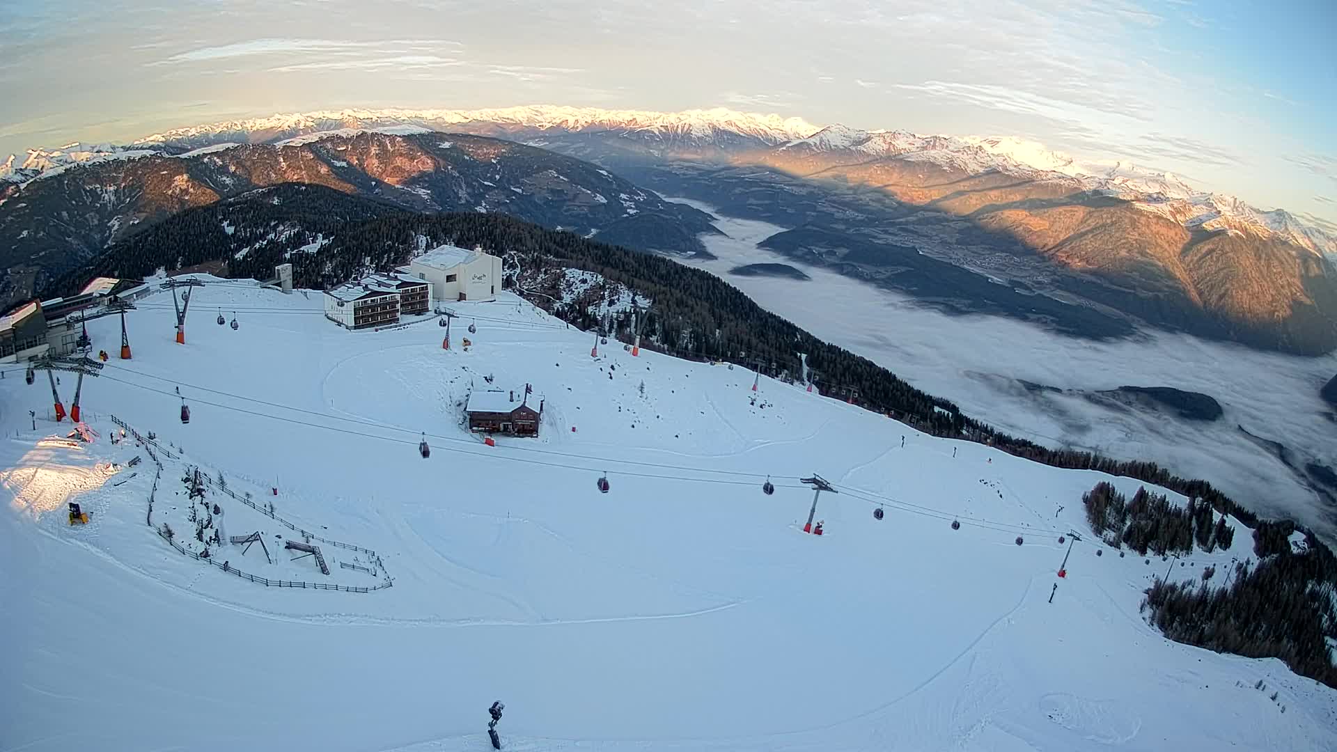 Skigebiet Kronplatz Gipfel | Blick auf Bruneck