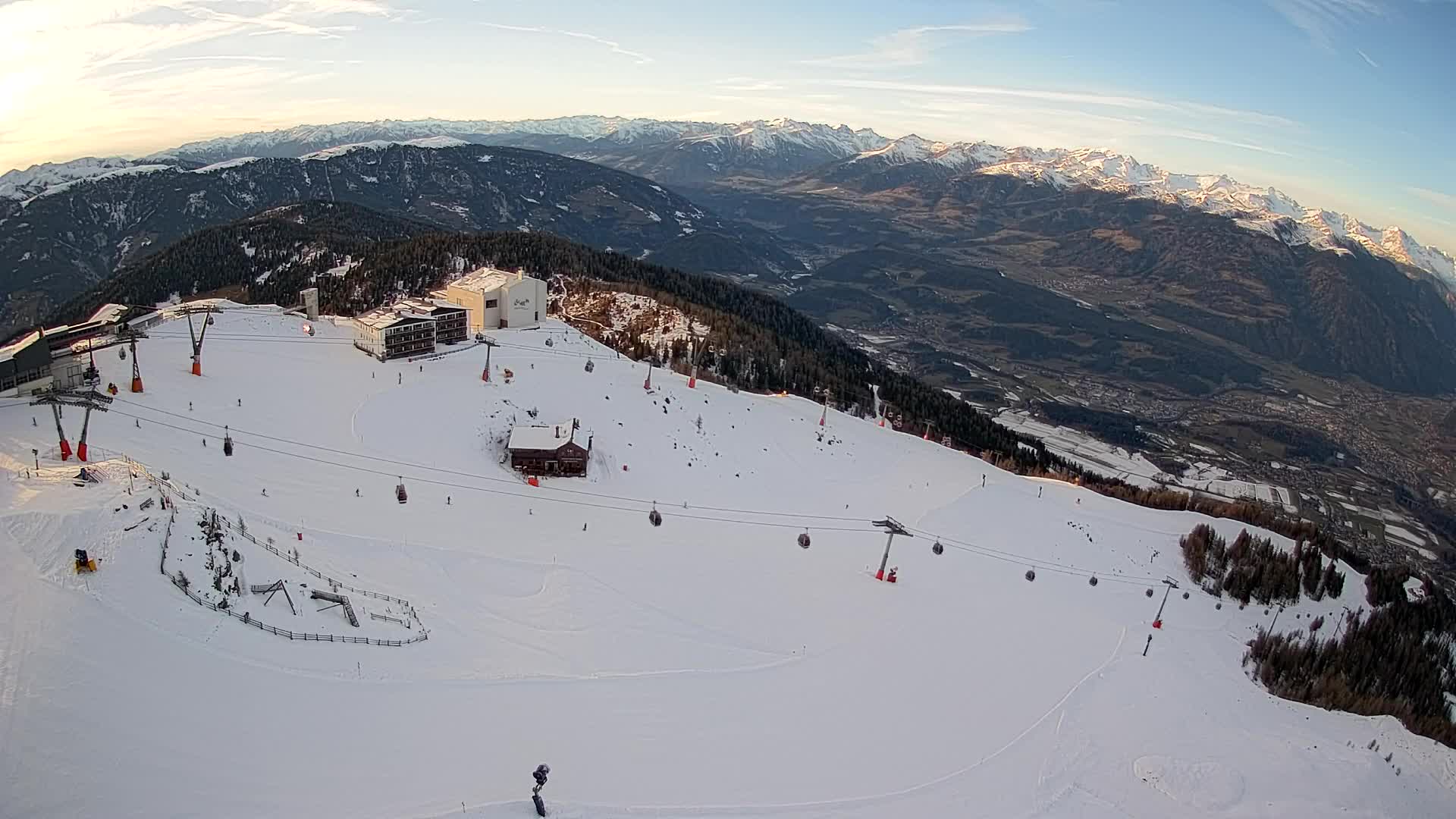 Smučišče Kronplatz – vrh | pogled na Bruneck