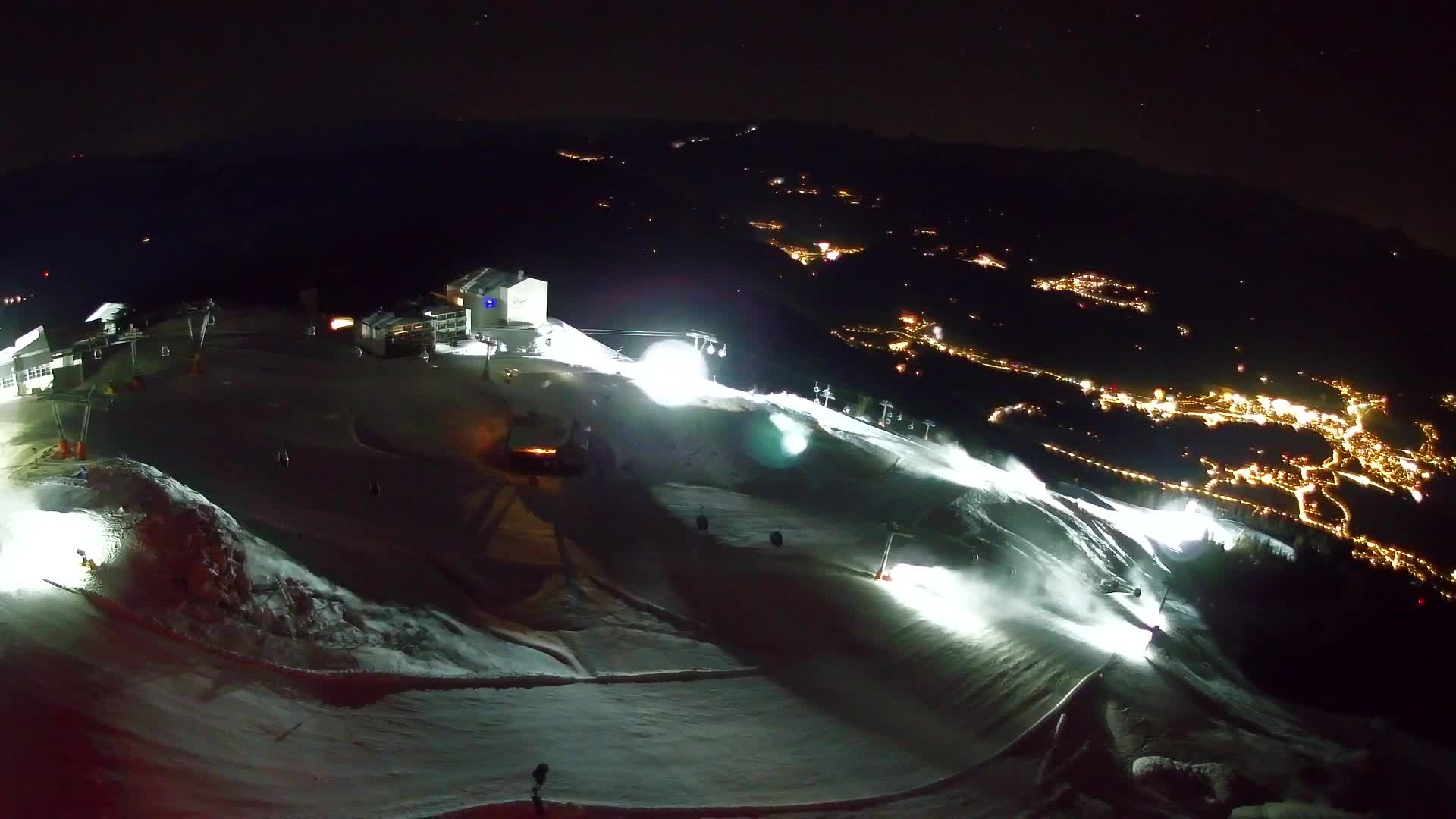 Kronplatz peak Ski resort | view to Bruneck