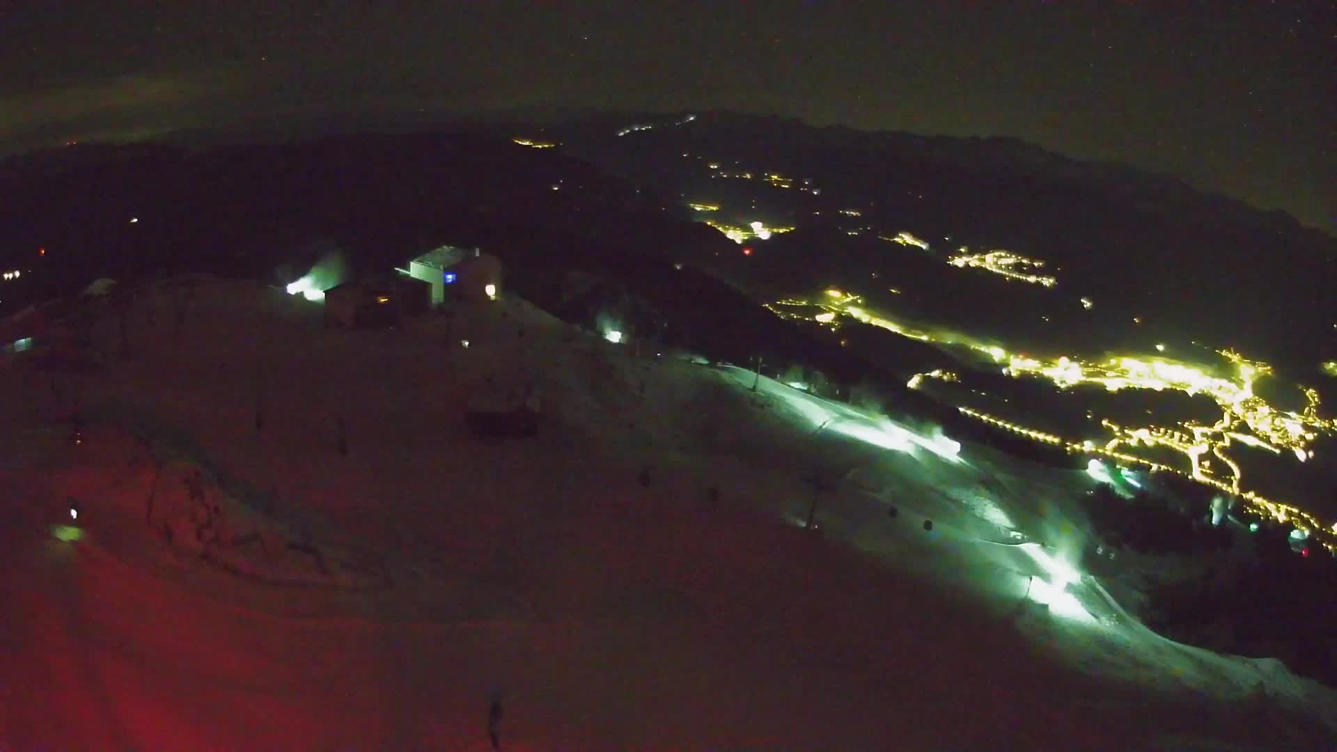 Cima estación de esquí Kronplatz | vista hacia Brunico