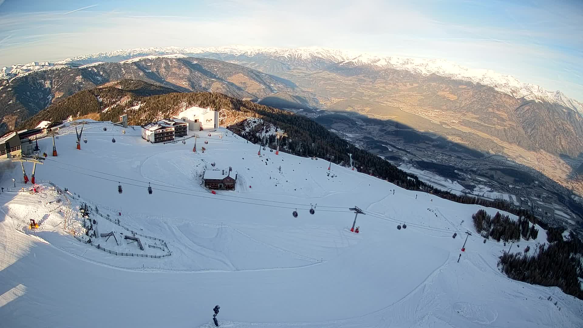 Skigebiet Kronplatz Gipfel | Blick auf Bruneck