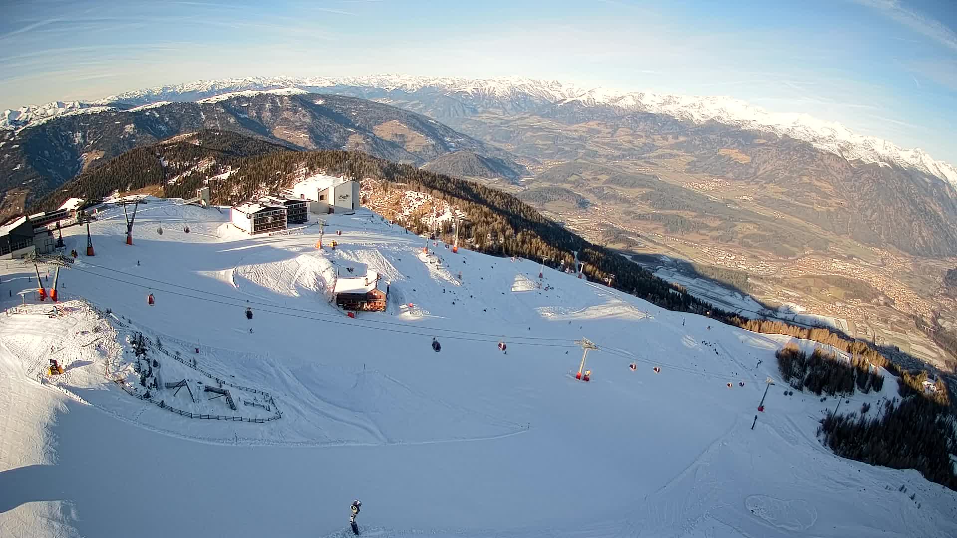 Skigebiet Kronplatz Gipfel | Blick auf Bruneck