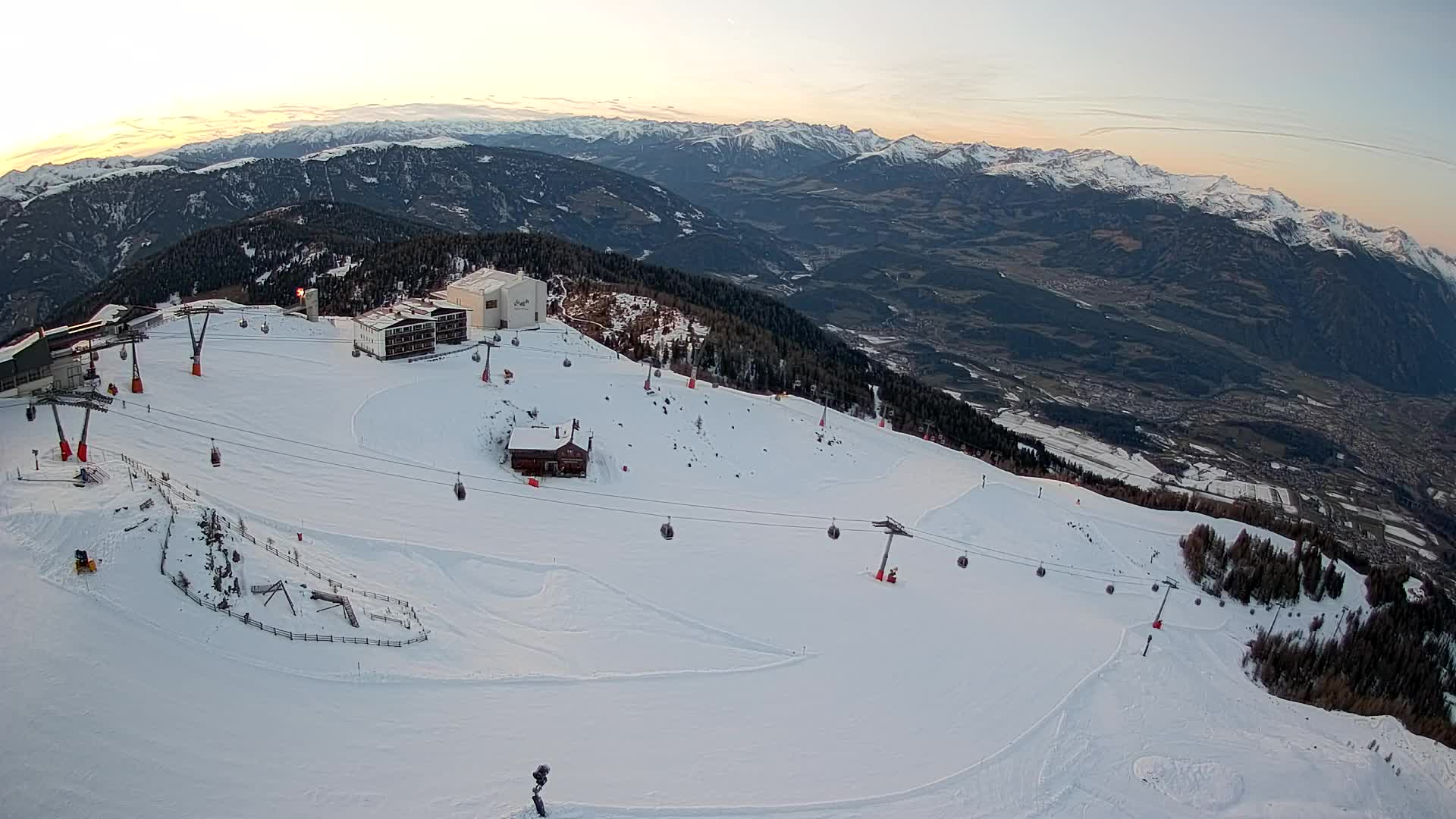 Smučišče Kronplatz – vrh | pogled na Bruneck