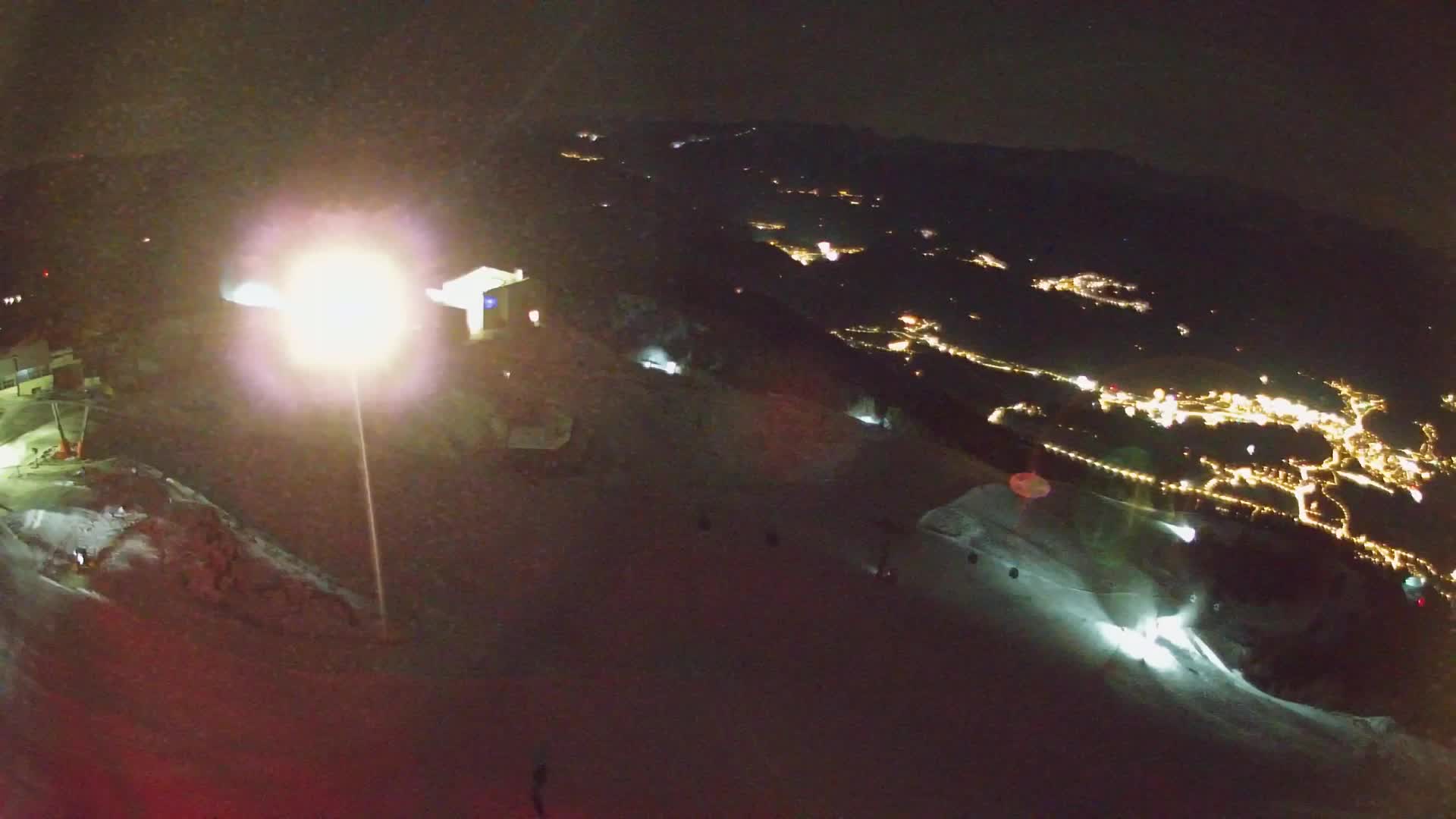 Stazione sciistica di Plan de Corones | vista su Brunico