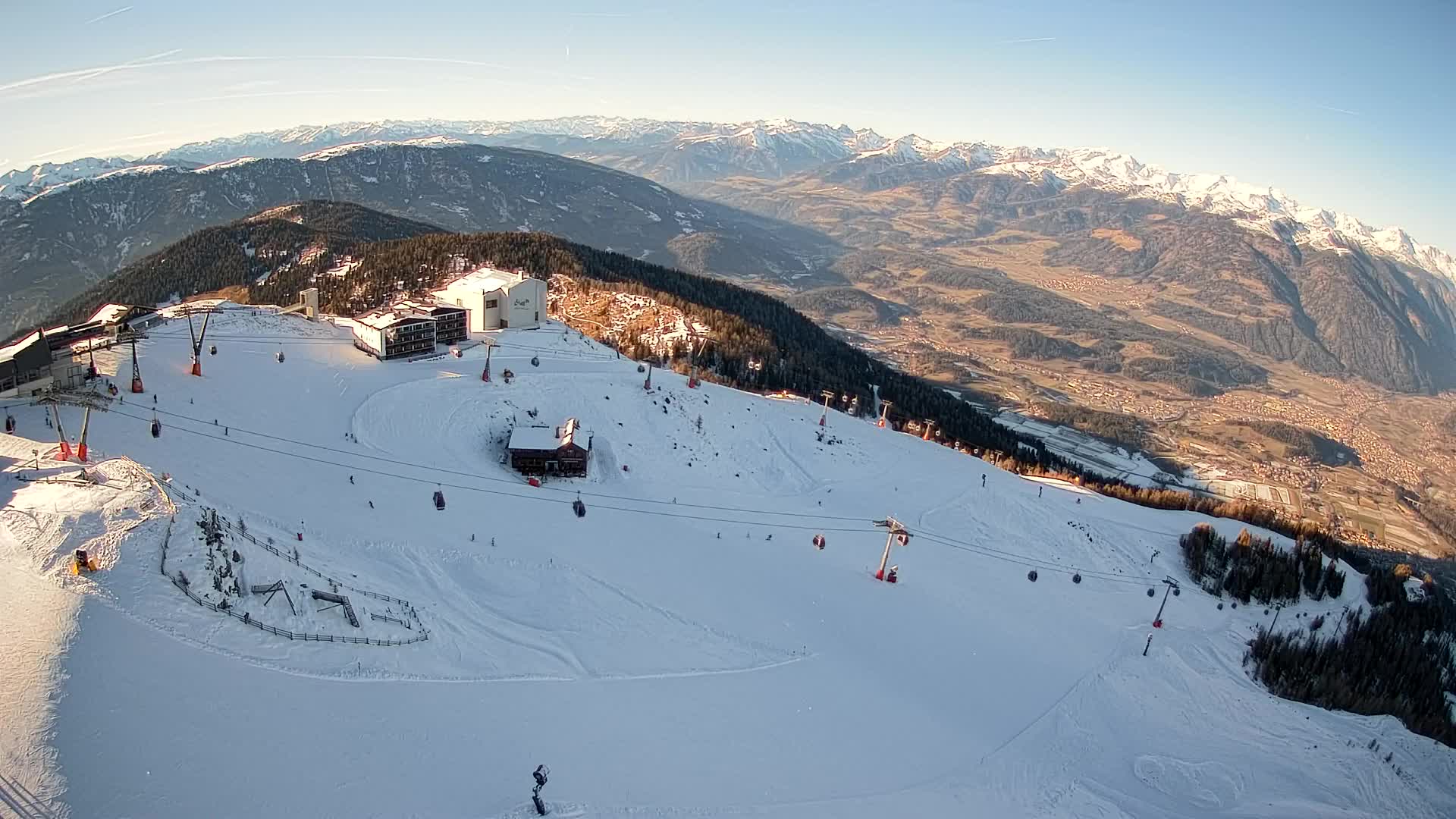 Stazione sciistica di Plan de Corones | vista su Brunico