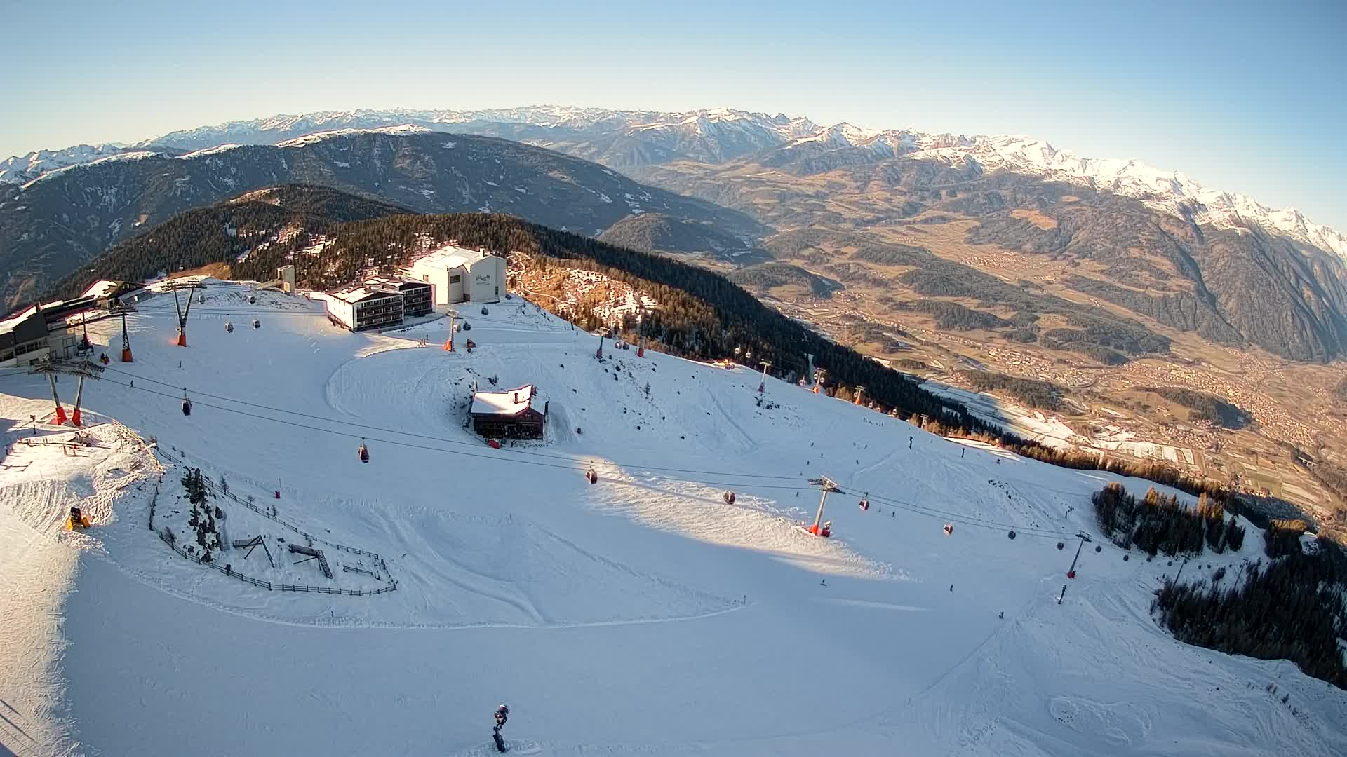 Stazione sciistica di Plan de Corones | vista su Brunico