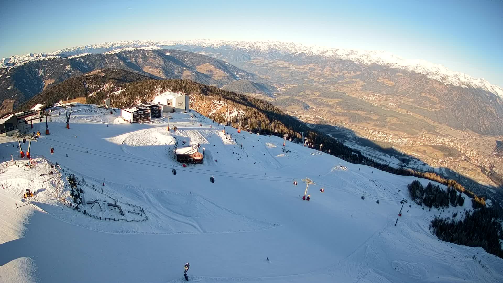 Skigebiet Kronplatz Gipfel | Blick auf Bruneck