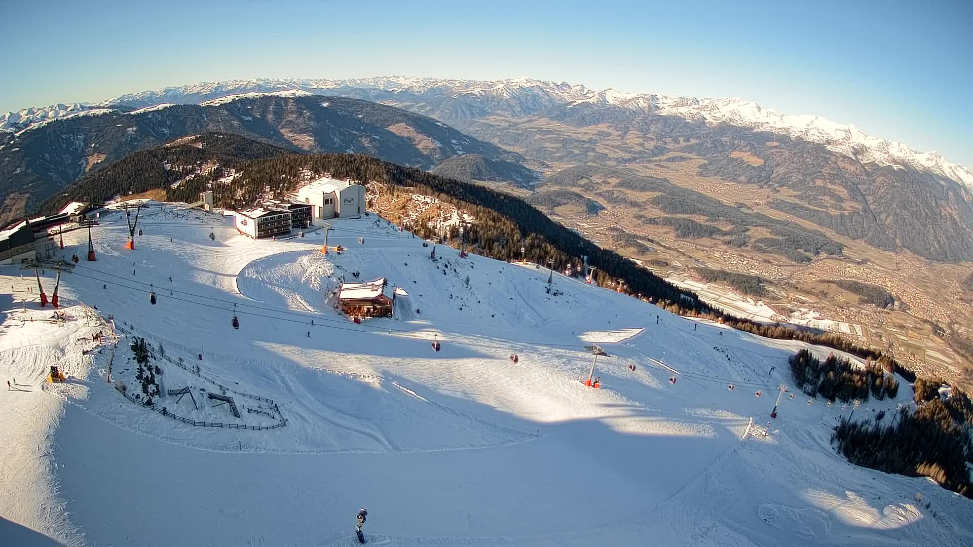 Skigebiet Kronplatz Gipfel | Blick auf Bruneck