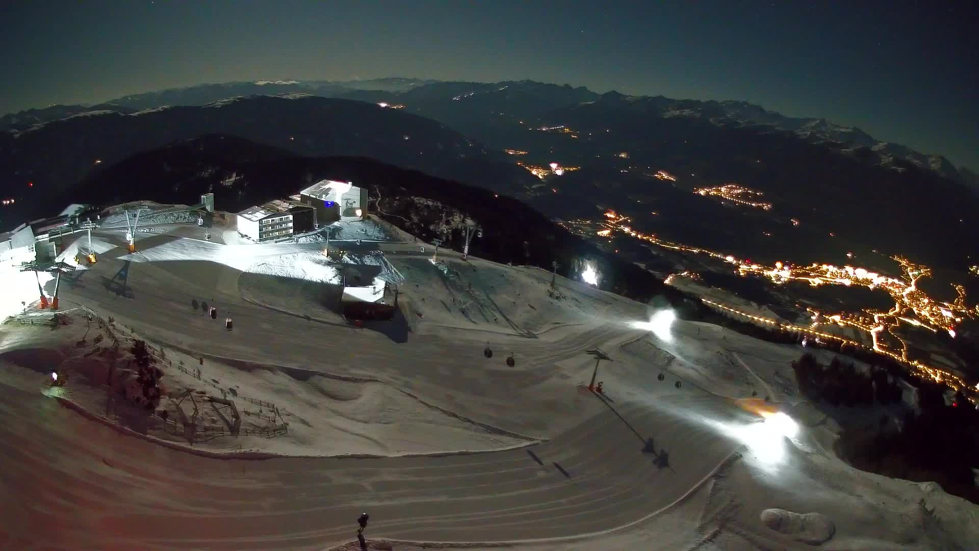 Kronplatz peak Ski resort | view to Bruneck