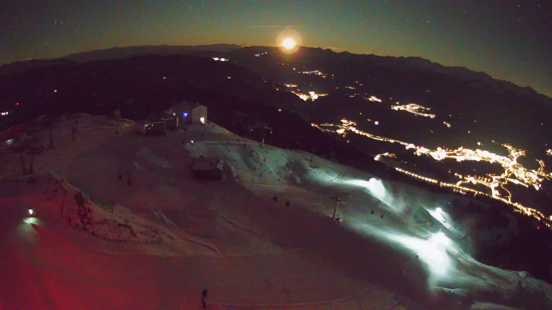 Skigebiet Kronplatz Gipfel | Blick auf Bruneck