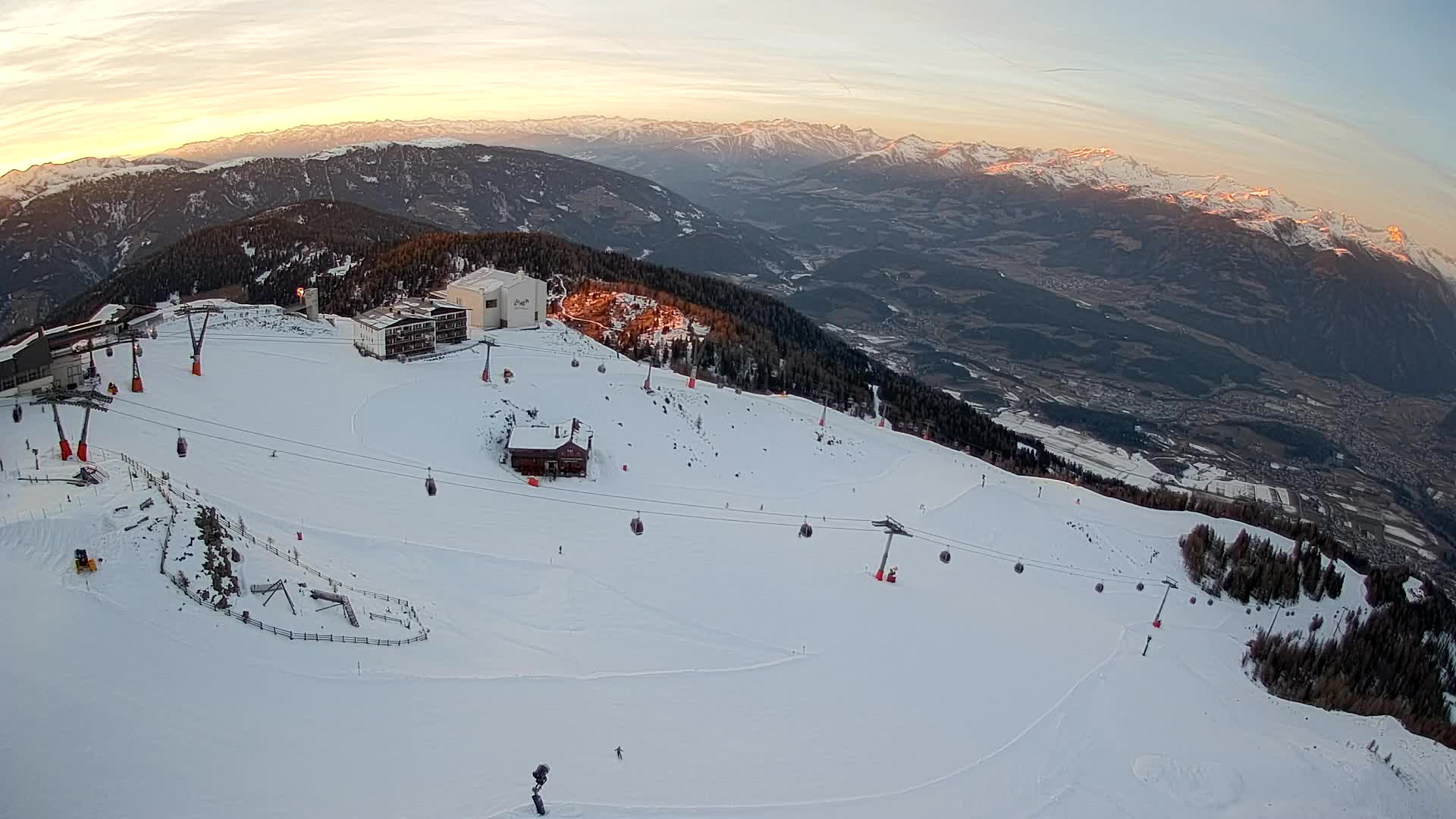Station de ski Kronplatz sommet | vue sur Brunico