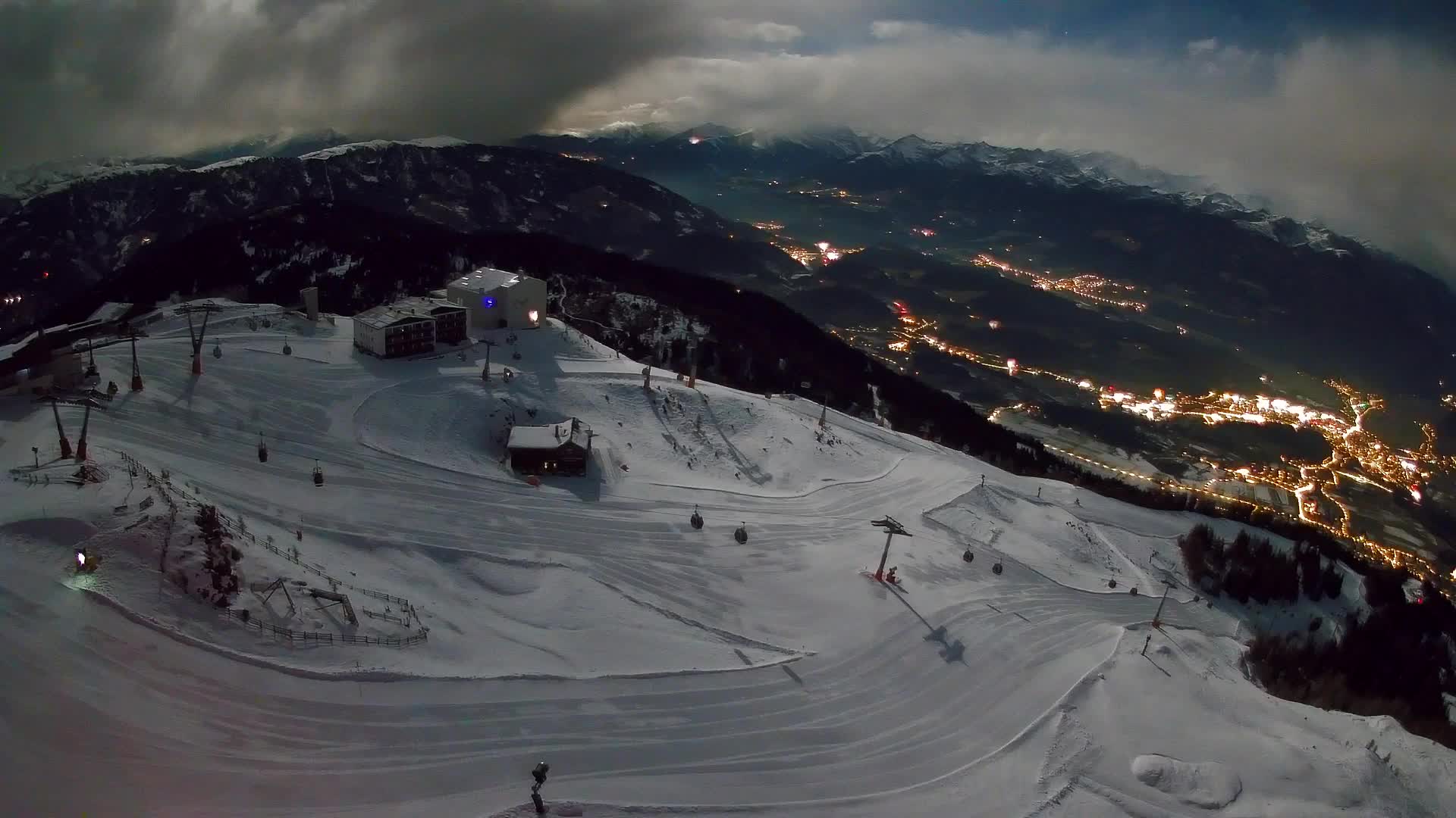 Kronplatz peak Ski resort | view to Bruneck