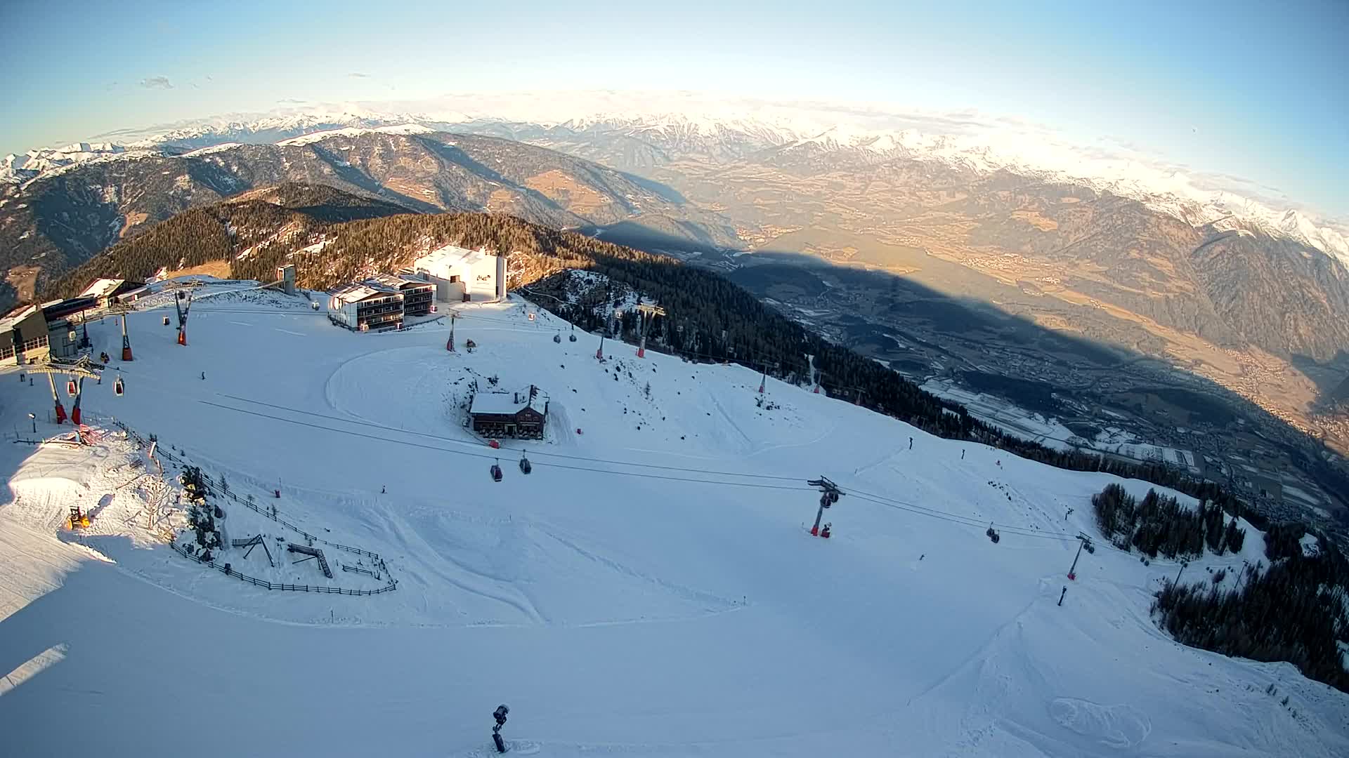 Smučišče Kronplatz – vrh | pogled na Bruneck