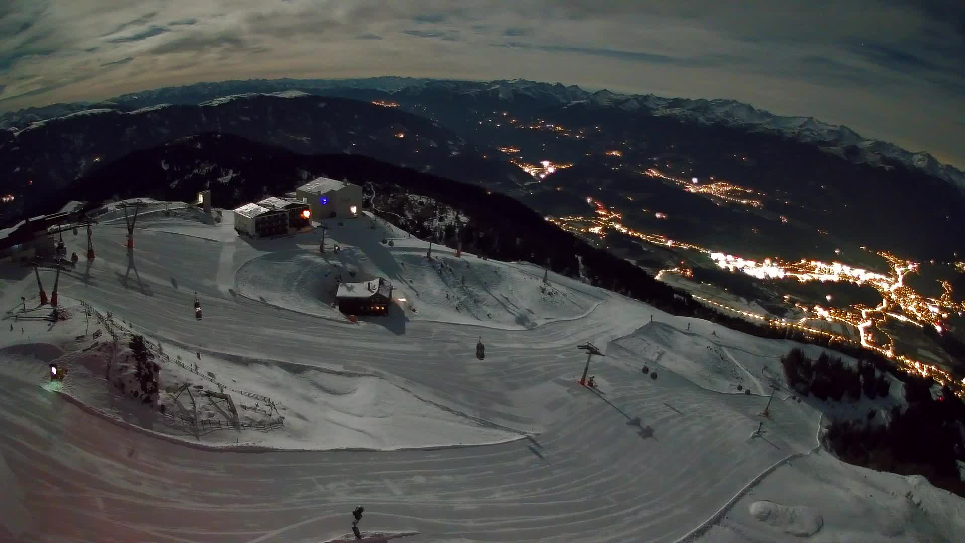 Kronplatz peak Ski resort | view to Bruneck