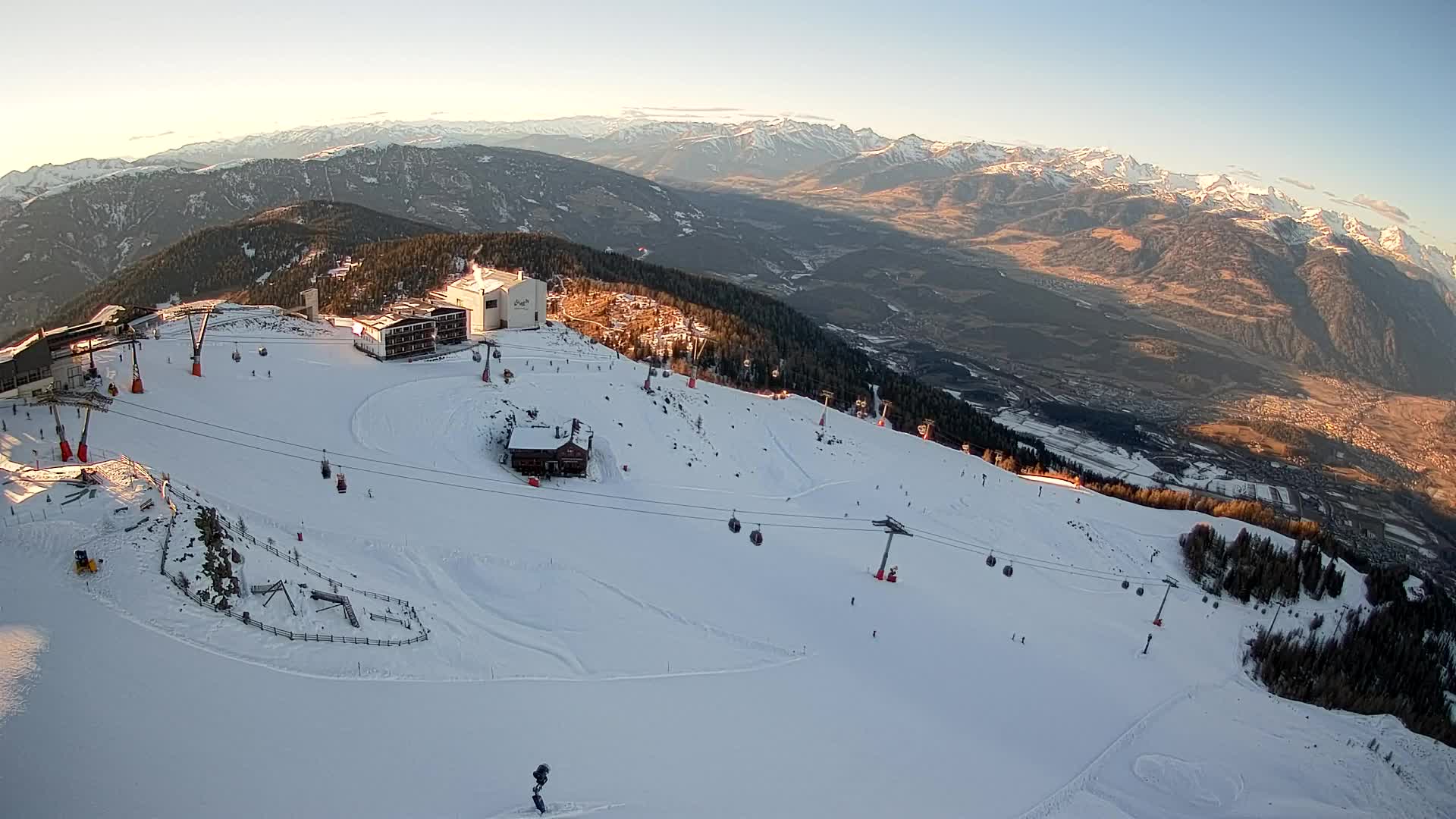 Stazione sciistica di Plan de Corones | vista su Brunico