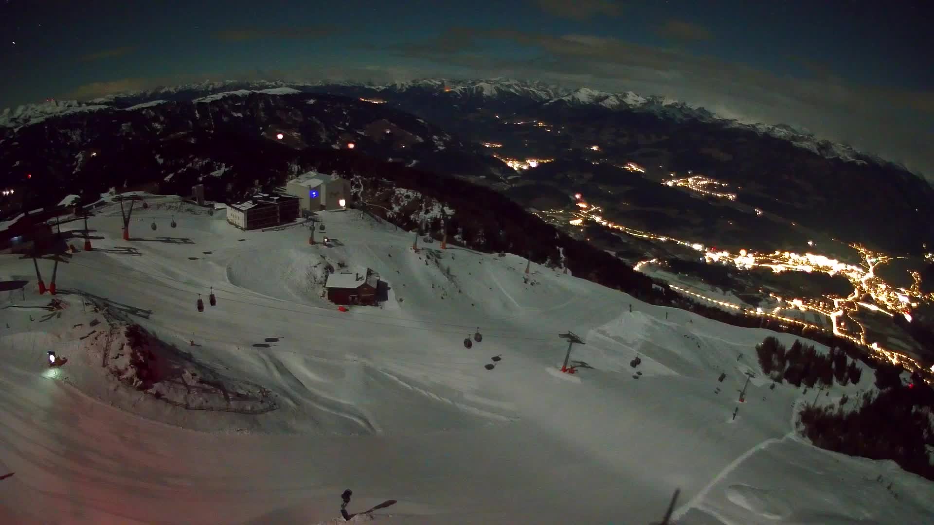 Skigebiet Kronplatz Gipfel | Blick auf Bruneck