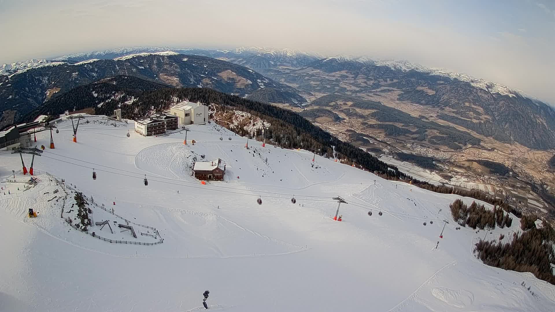 Smučišče Kronplatz – vrh | pogled na Bruneck