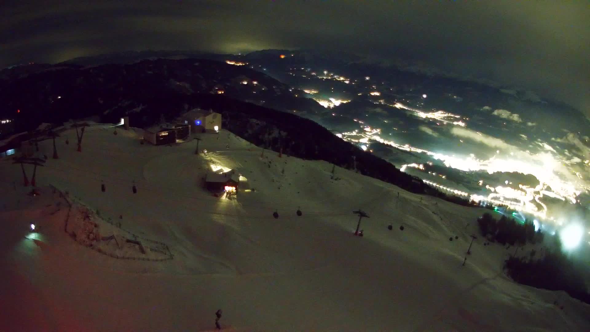 Stazione sciistica di Plan de Corones | vista su Brunico