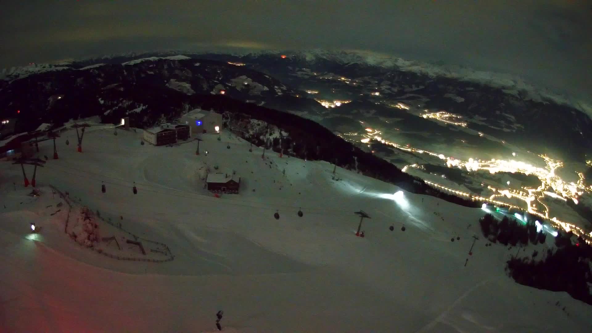 Stazione sciistica di Plan de Corones | vista su Brunico