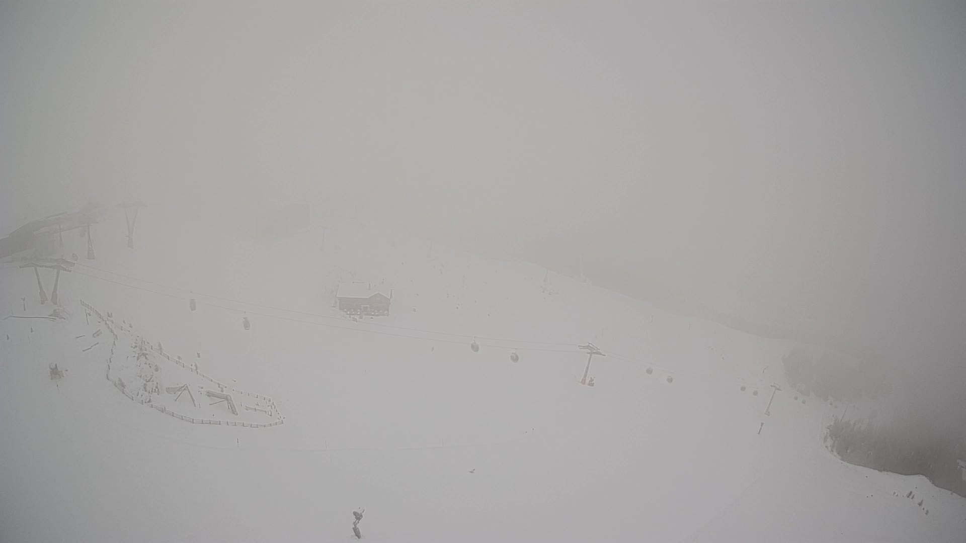 Cima estación de esquí Kronplatz | vista hacia Brunico