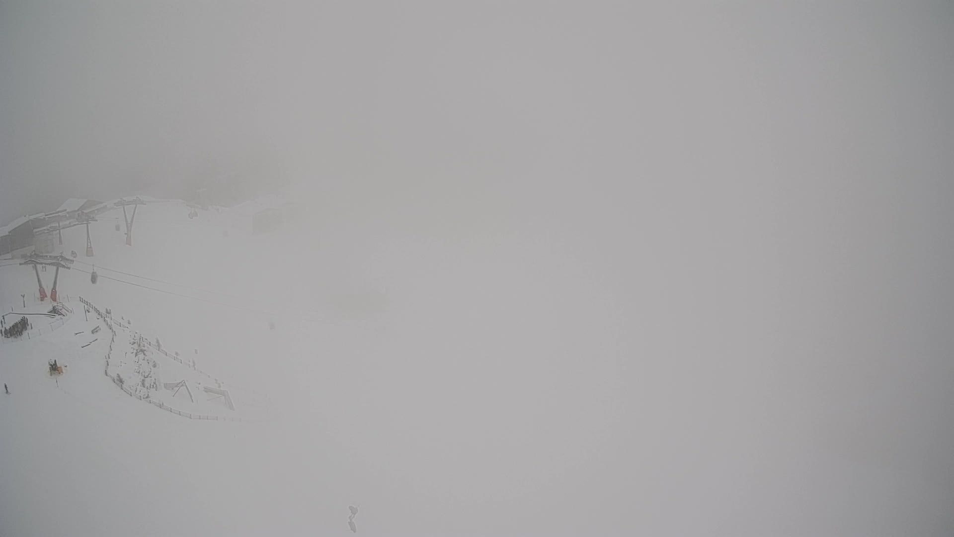 Cima estación de esquí Kronplatz | vista hacia Brunico