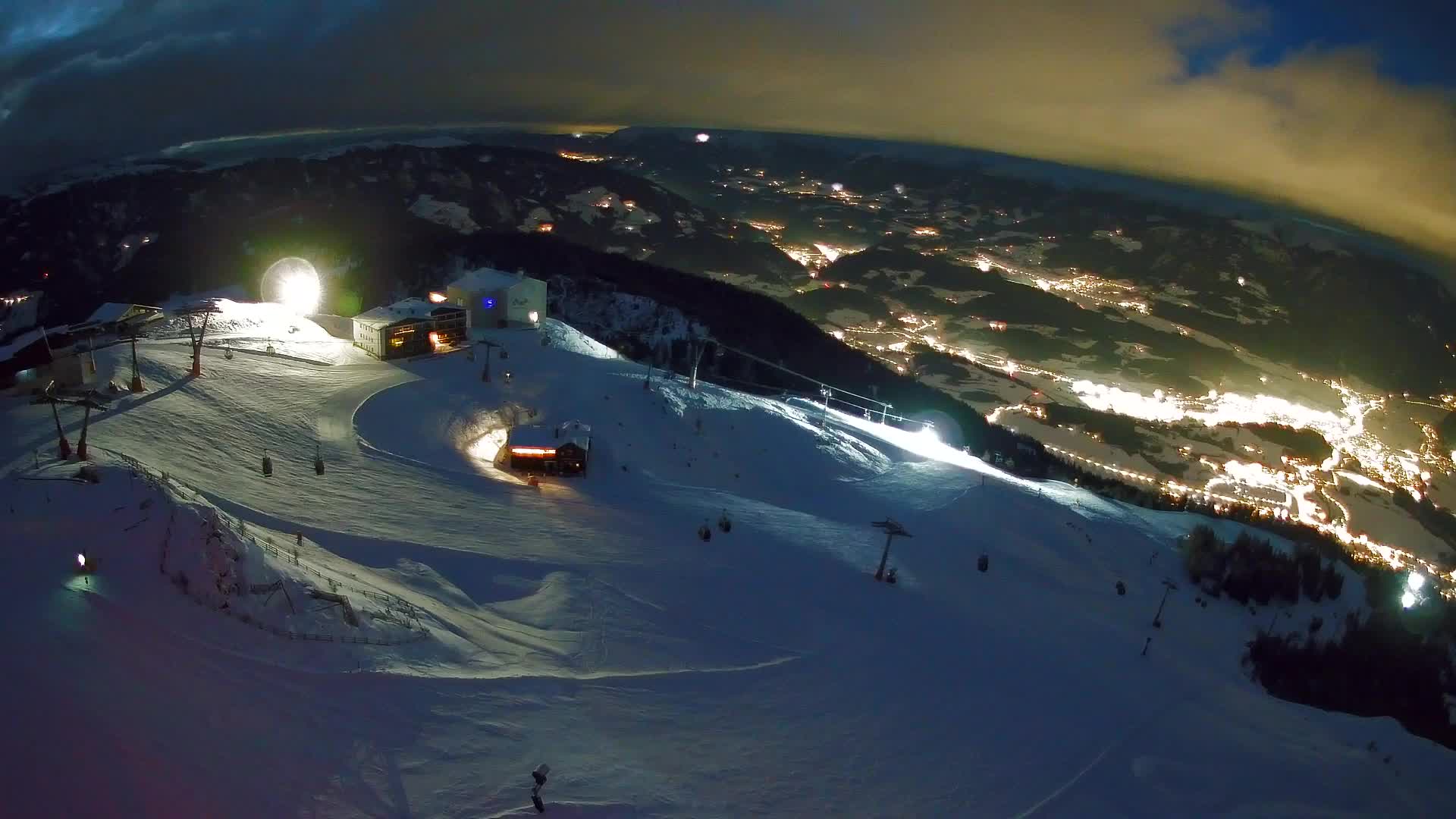 Skigebiet Kronplatz Gipfel | Blick auf Bruneck