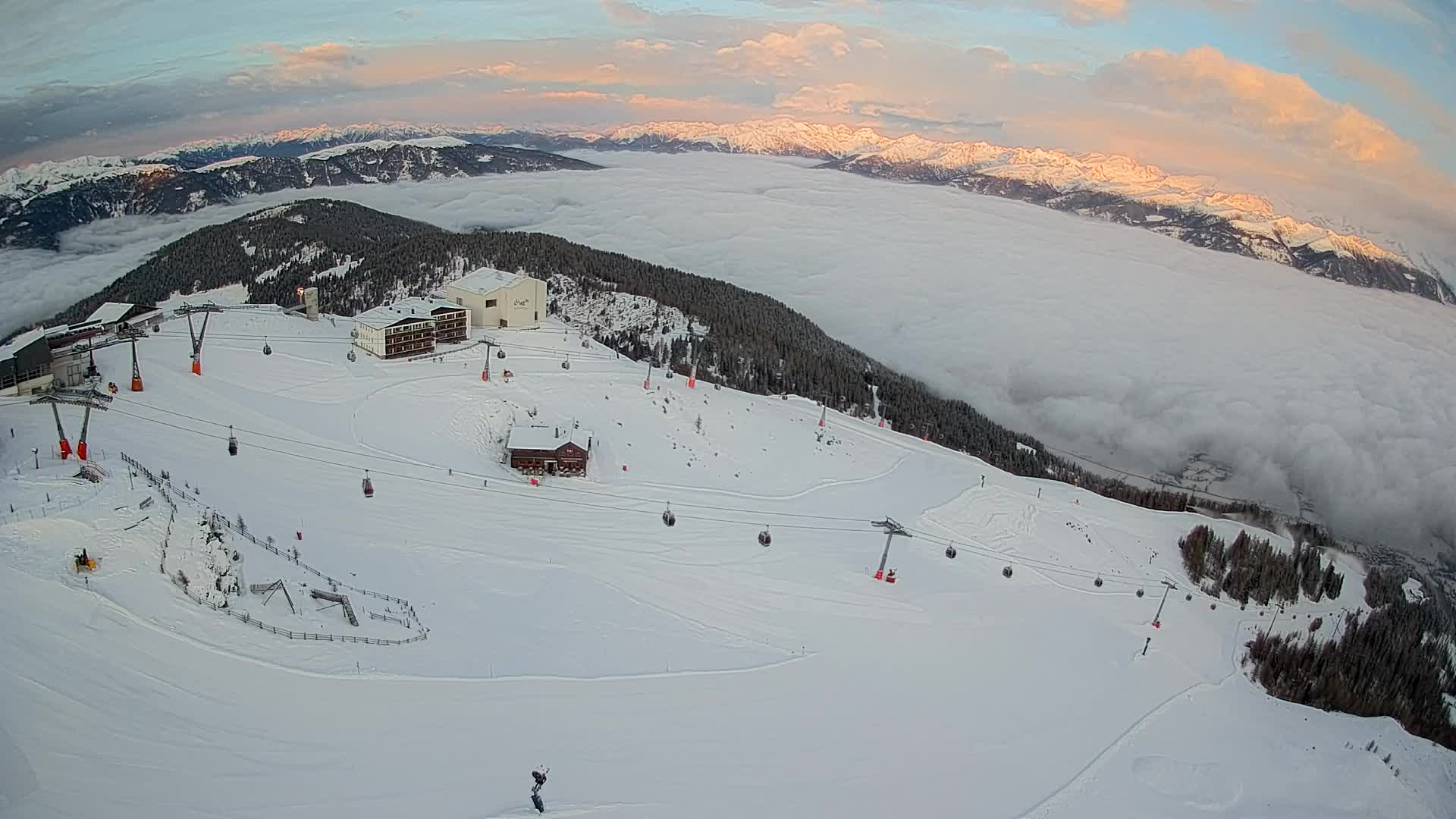 Stazione sciistica di Plan de Corones | vista su Brunico