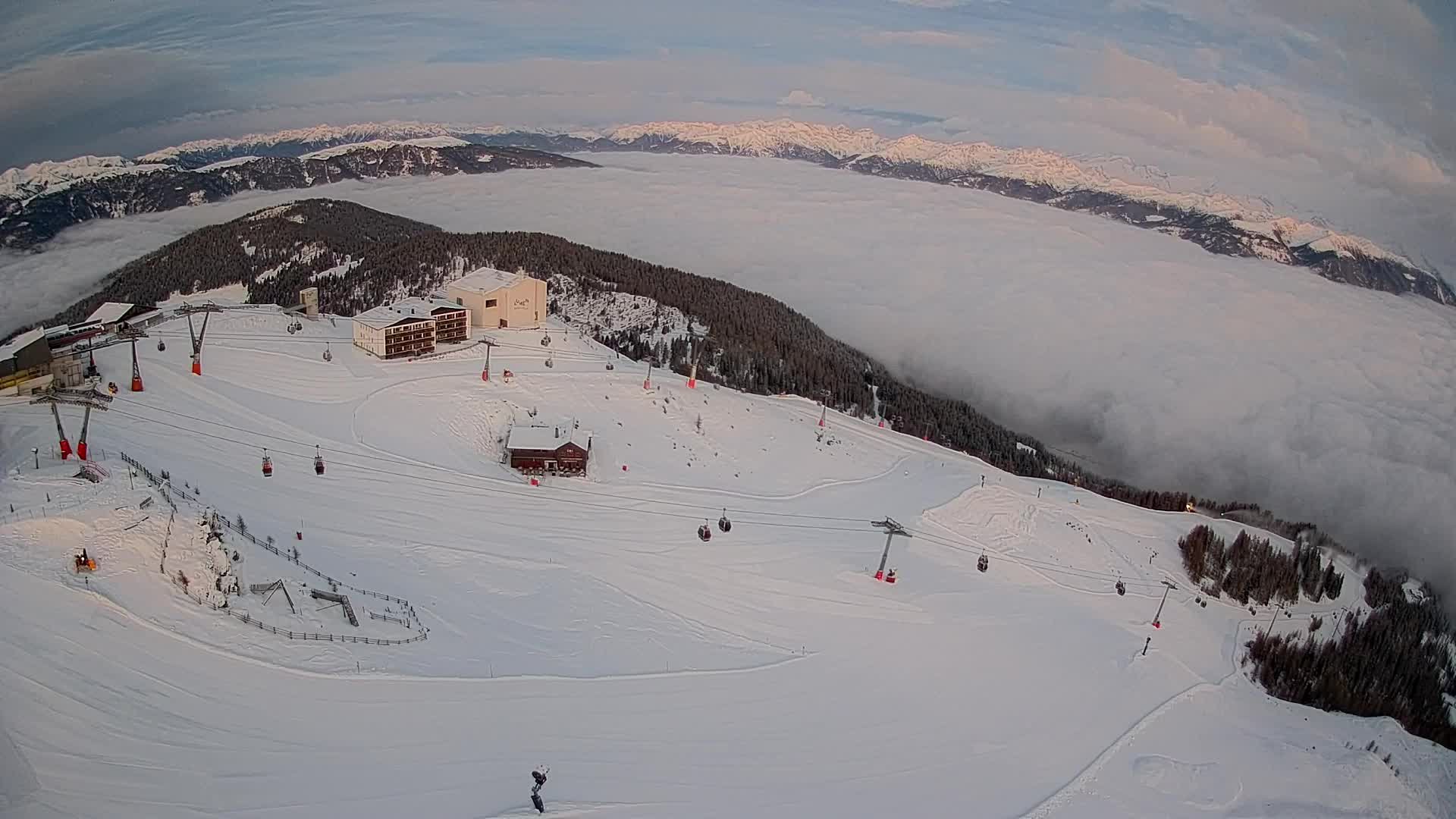 Smučišče Kronplatz – vrh | pogled na Bruneck