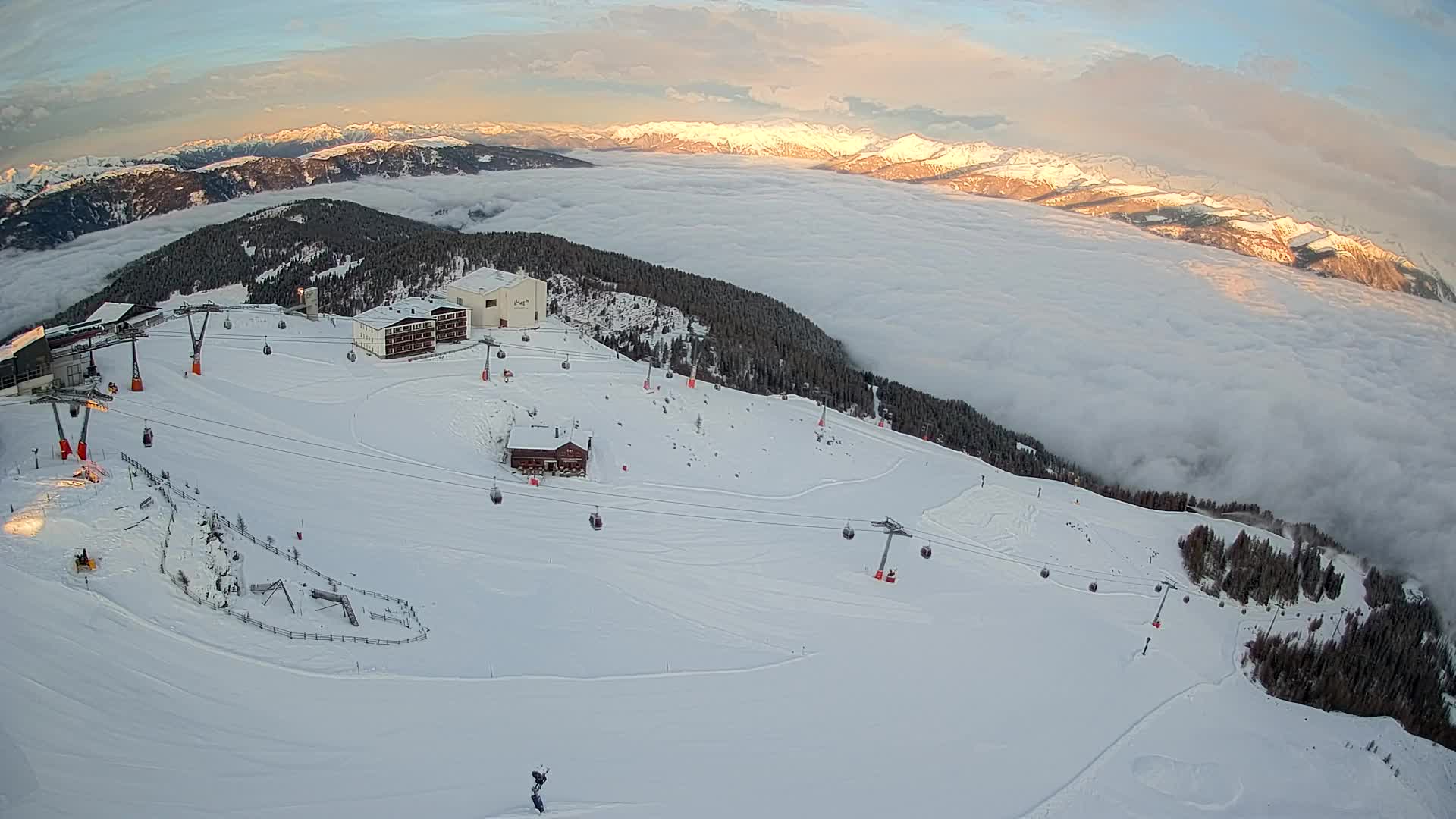 Station de ski Kronplatz sommet | vue sur Brunico