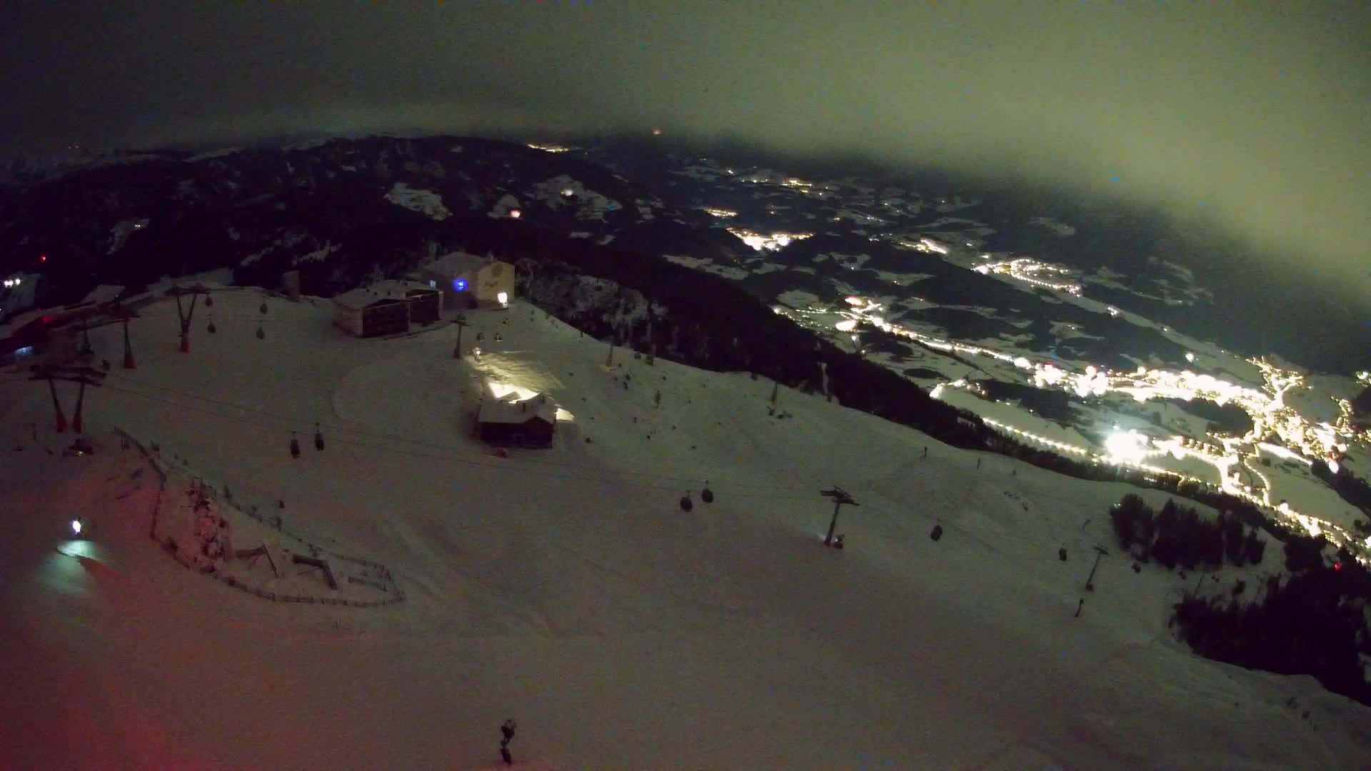 Skigebiet Kronplatz Gipfel | Blick auf Bruneck