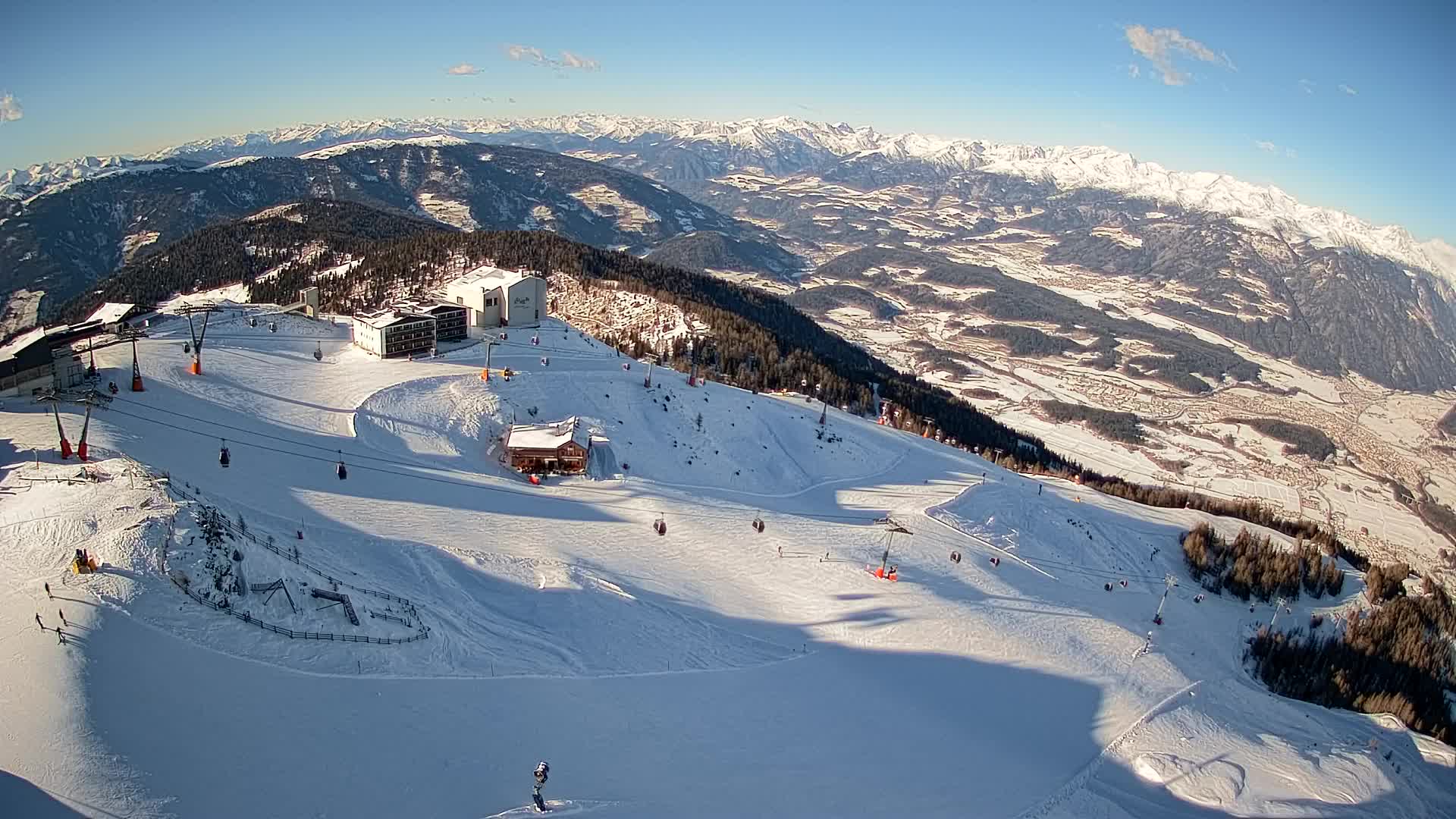 Station de ski Kronplatz sommet | vue sur Brunico