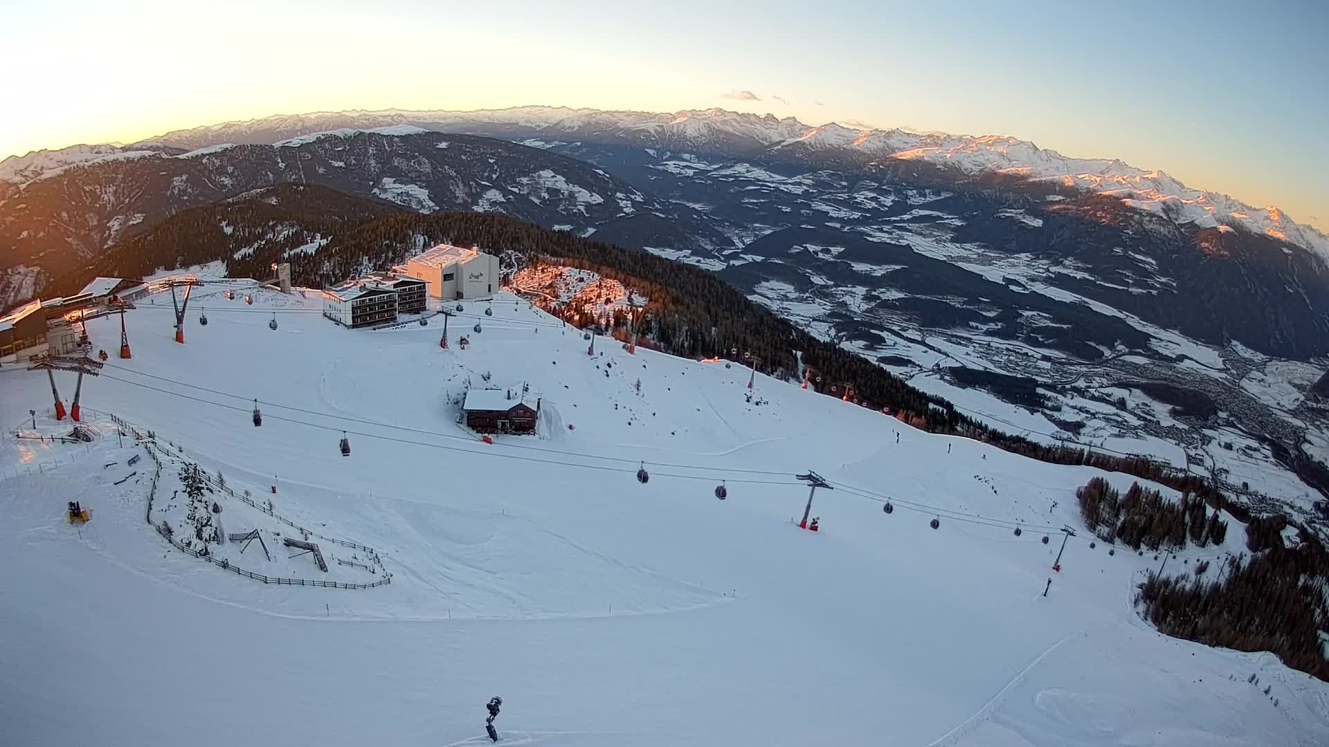 Smučišče Kronplatz – vrh | pogled na Bruneck