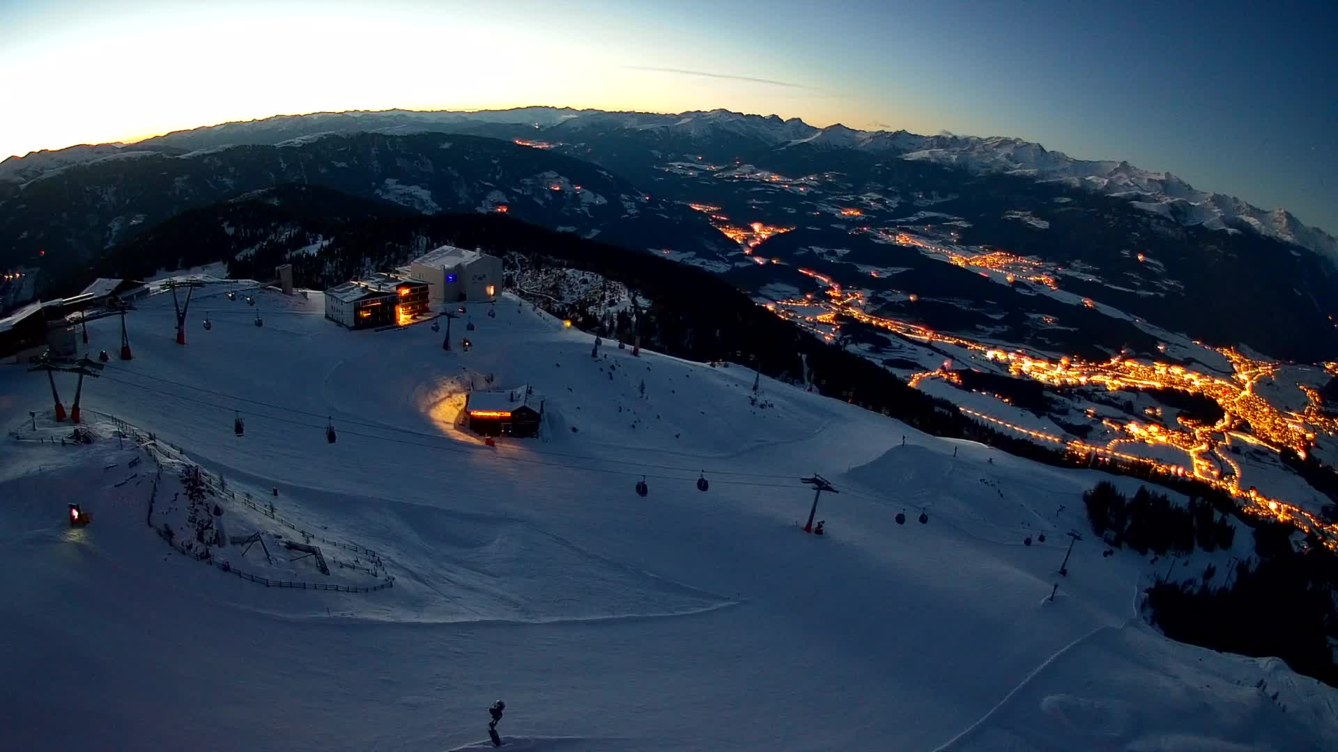 Skigebiet Kronplatz Gipfel | Blick auf Bruneck