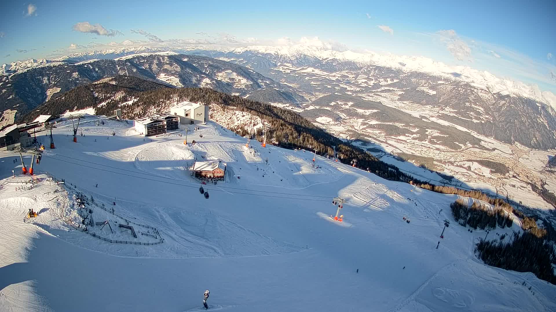 Stazione sciistica di Plan de Corones | vista su Brunico