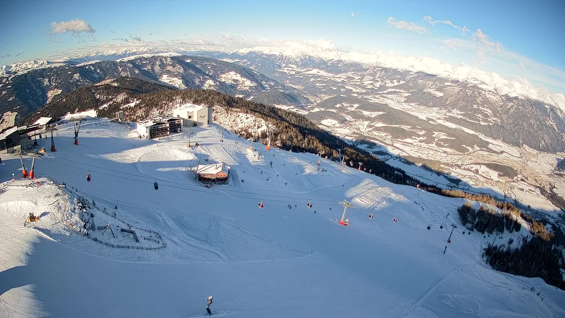 Stazione sciistica di Plan de Corones | vista su Brunico