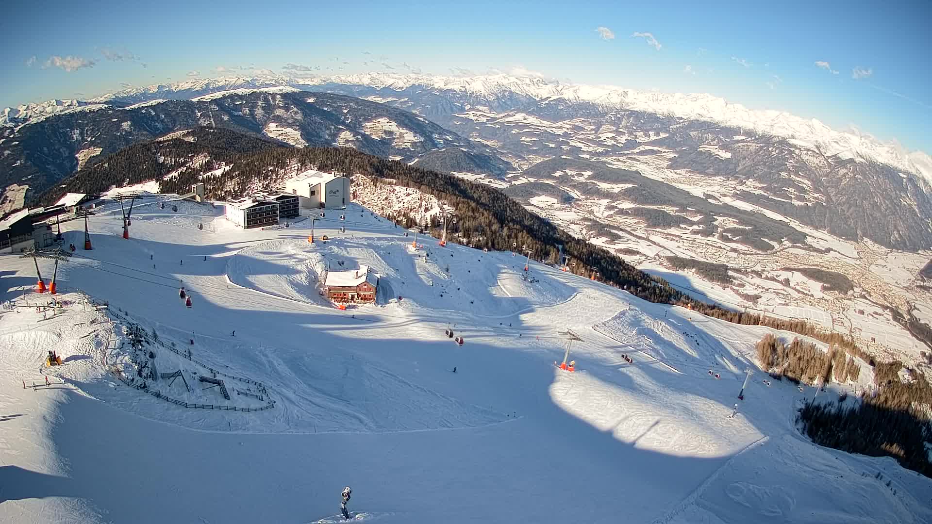 Skigebiet Kronplatz Gipfel | Blick auf Bruneck