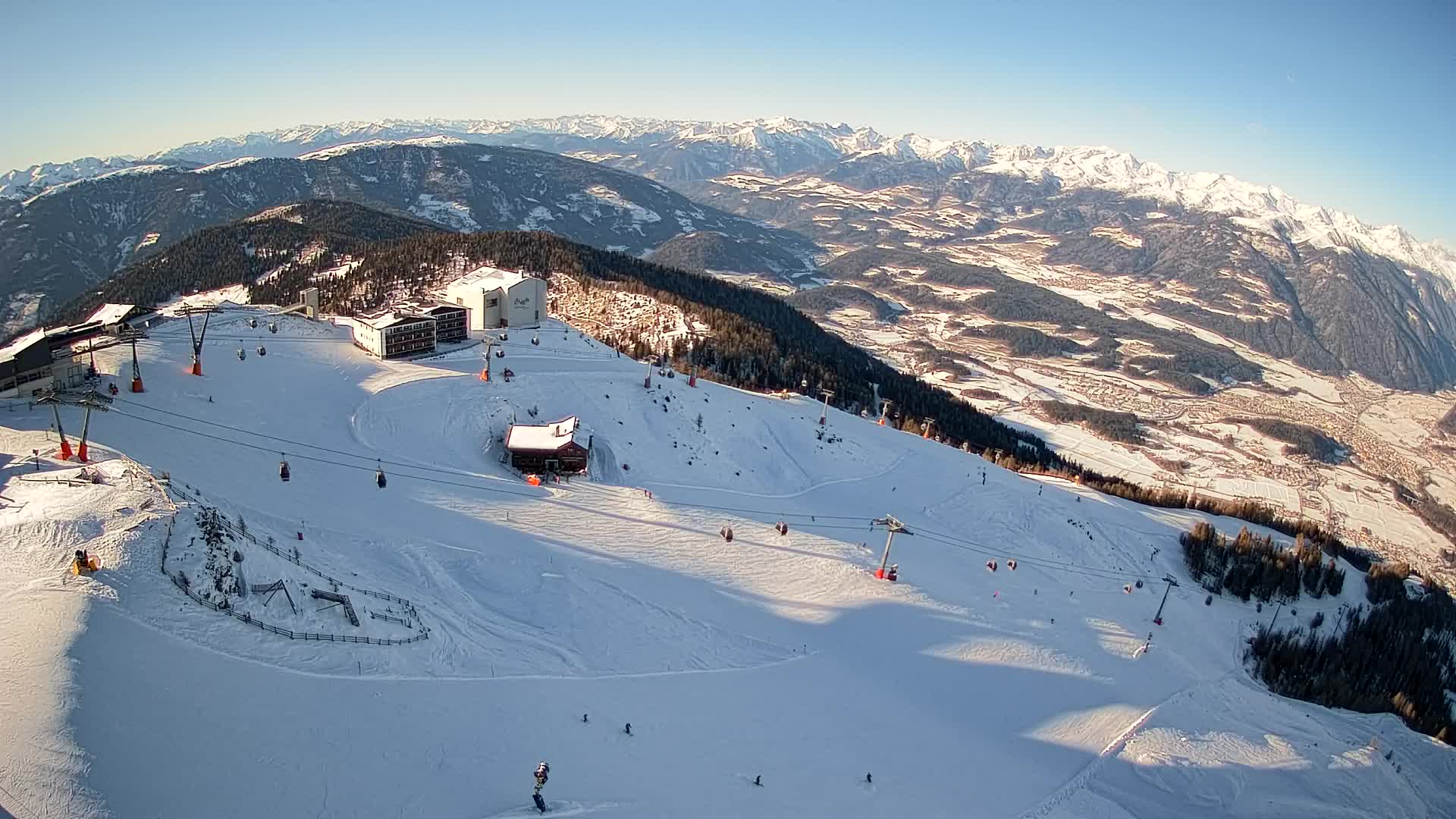 Stazione sciistica di Plan de Corones | vista su Brunico