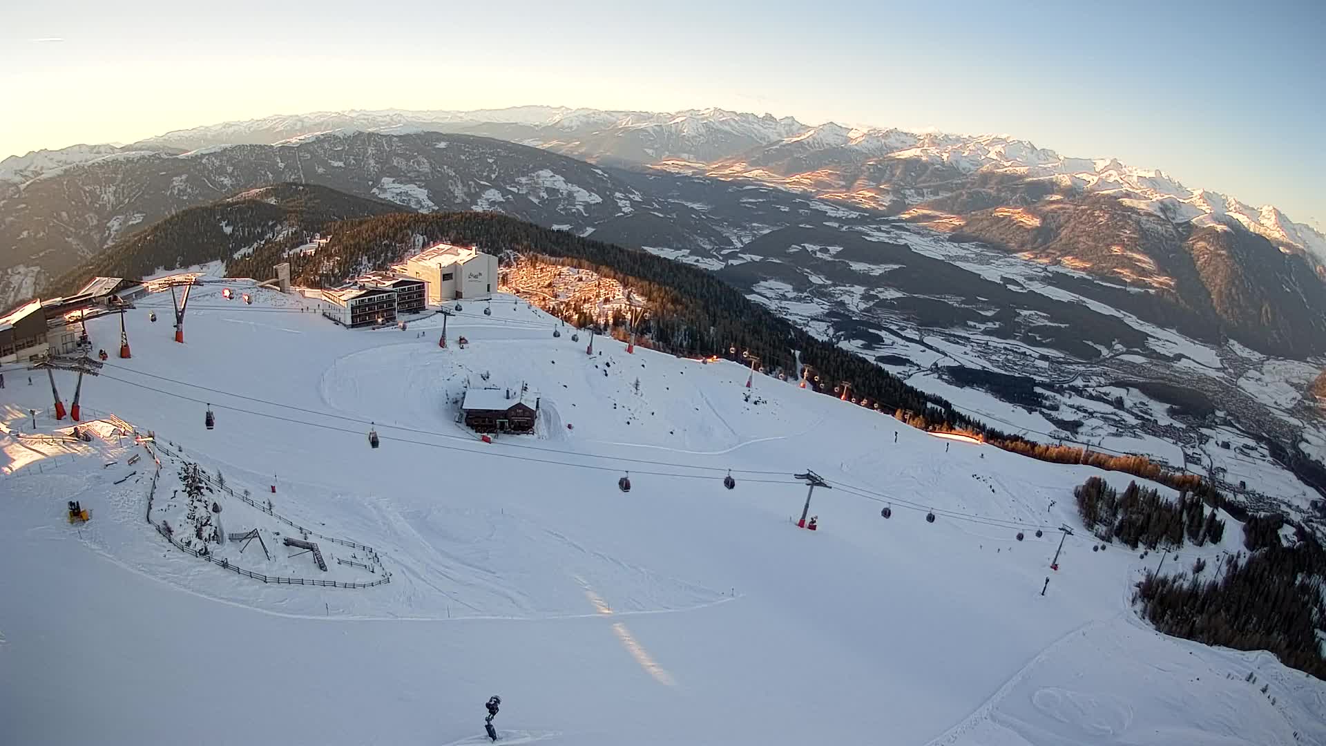 Smučišče Kronplatz – vrh | pogled na Bruneck