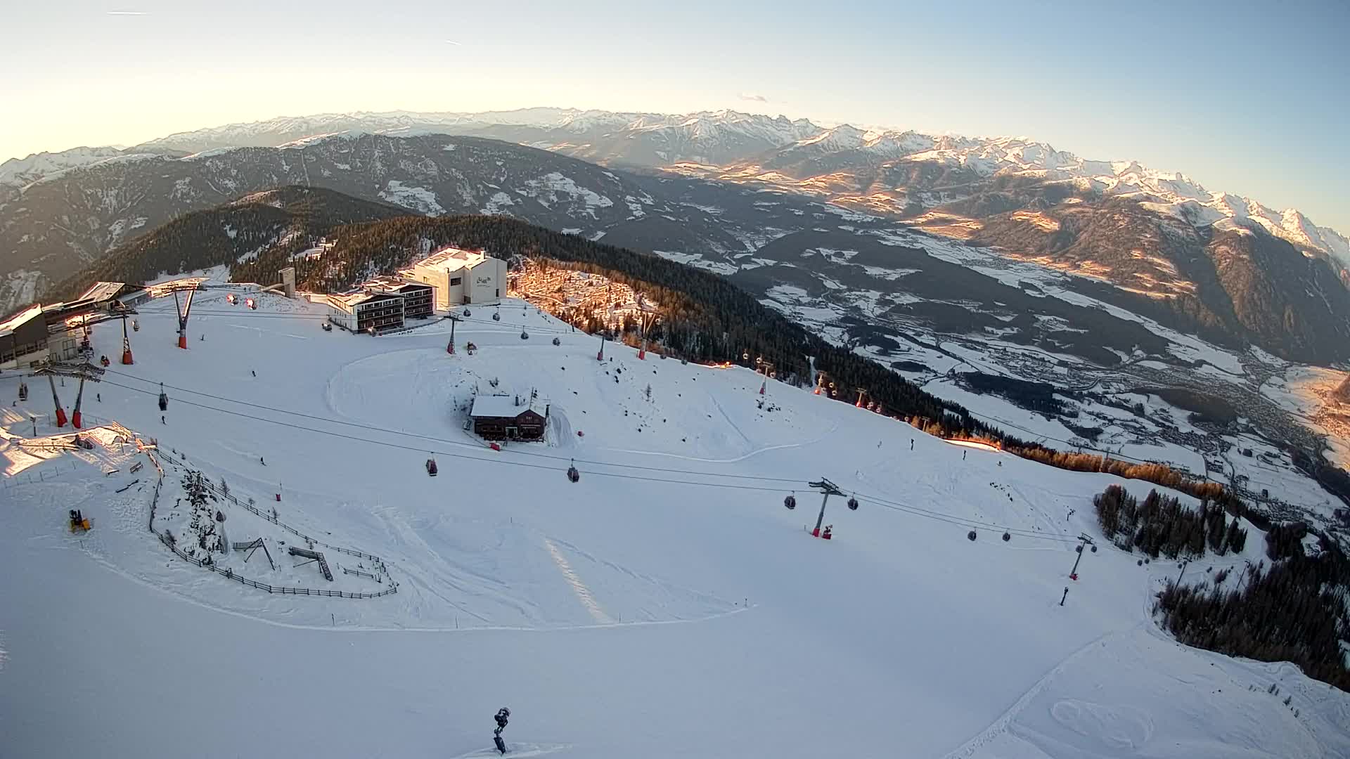 Smučišče Kronplatz – vrh | pogled na Bruneck