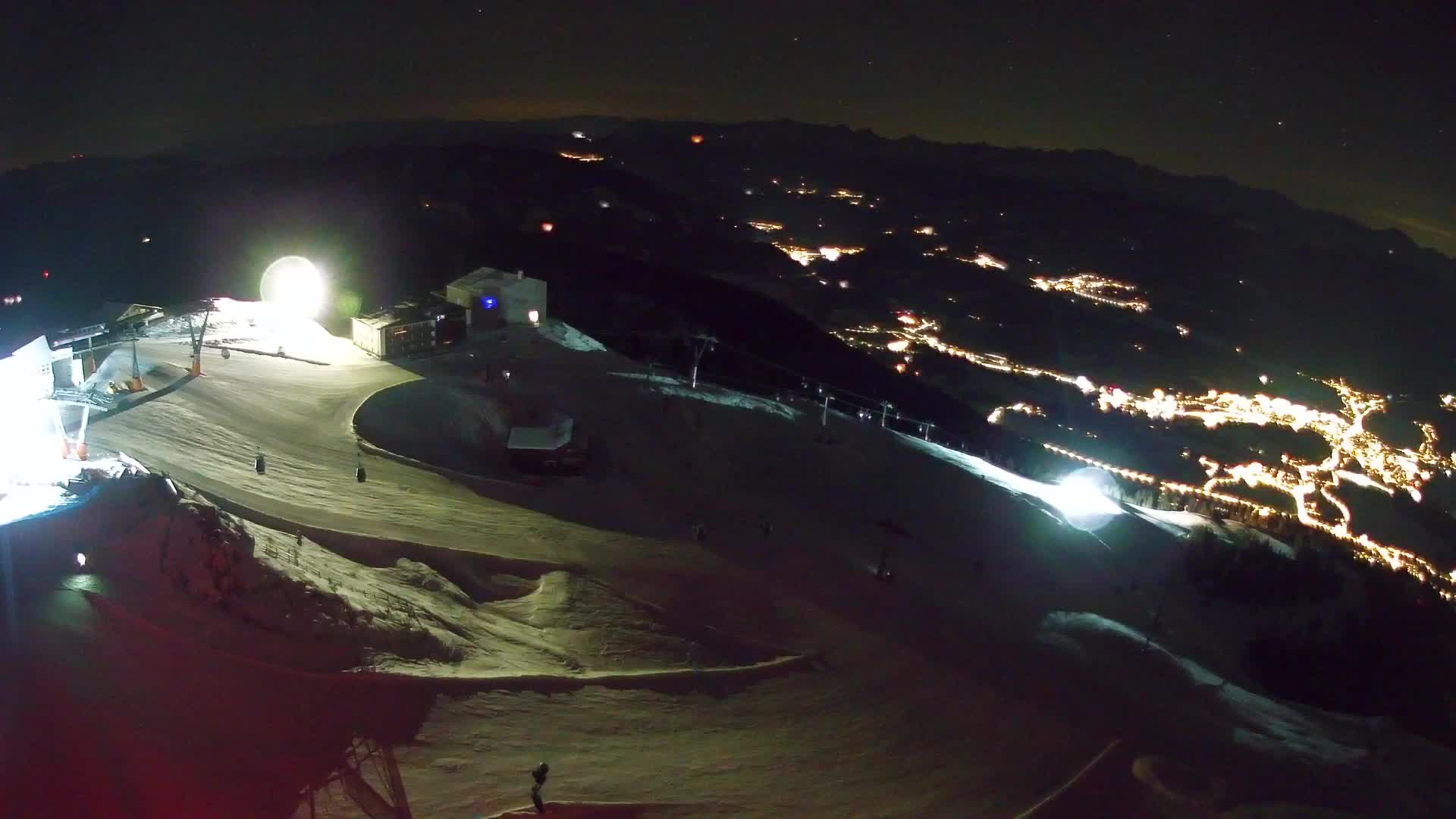 Cima estación de esquí Kronplatz | vista hacia Brunico