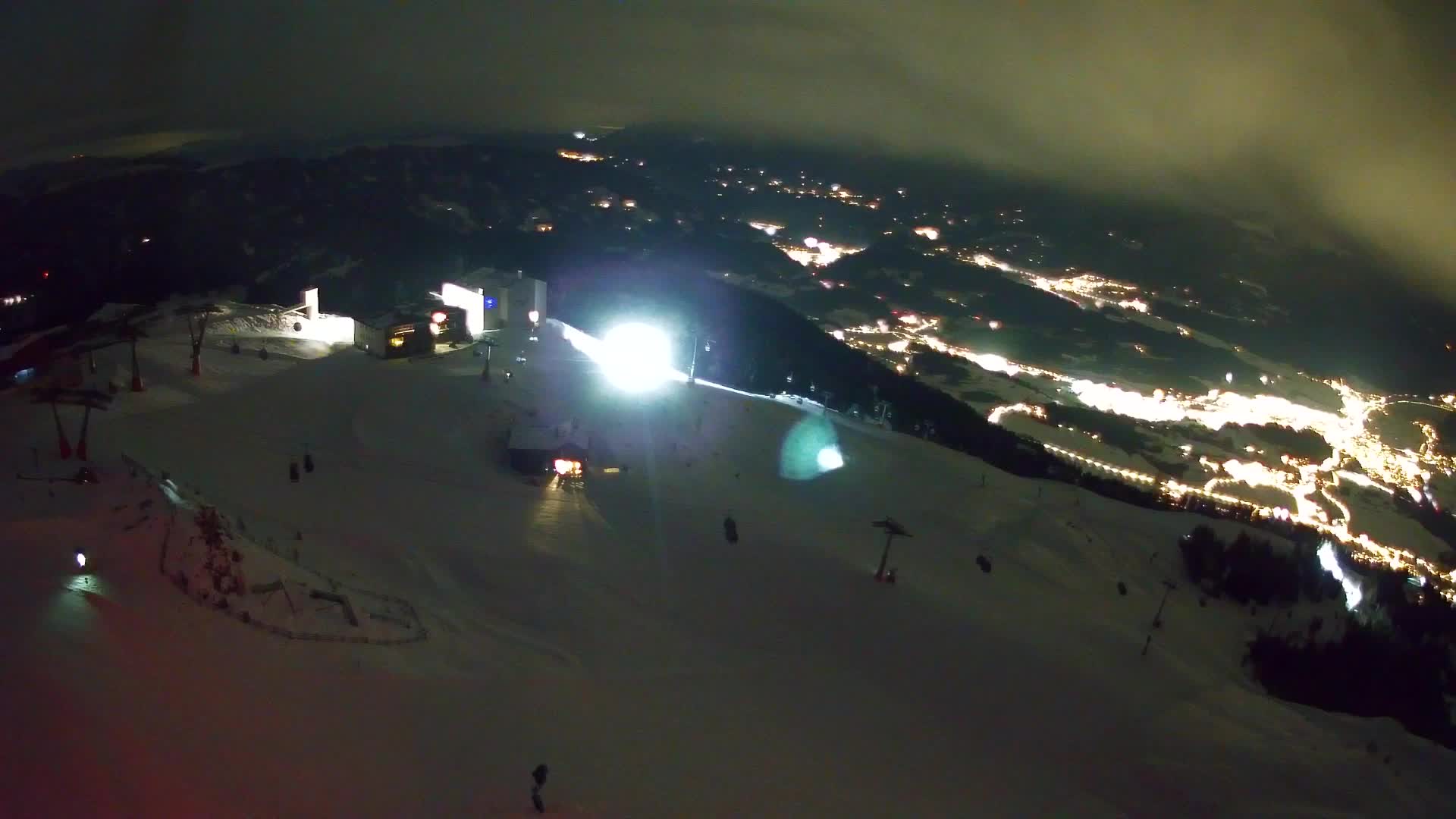 Cima estación de esquí Kronplatz | vista hacia Brunico