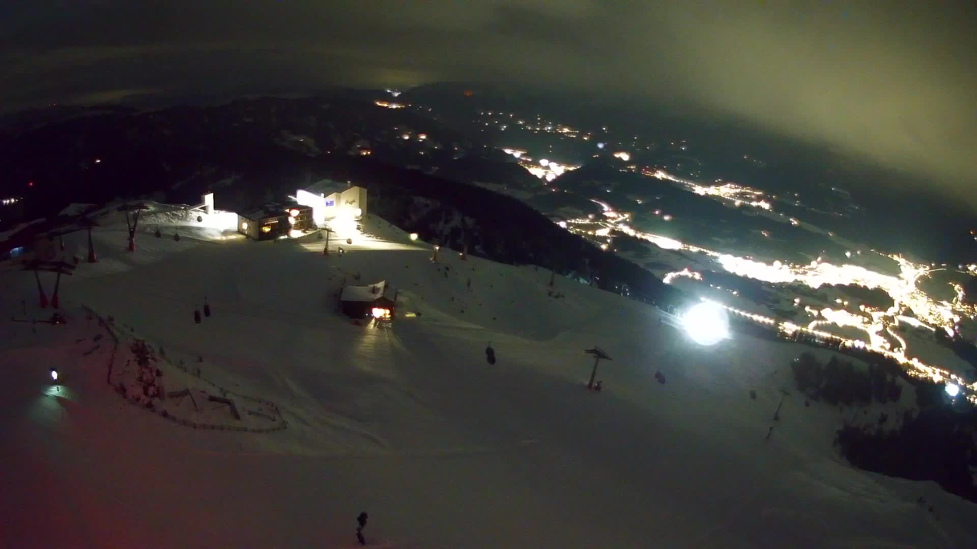 Stazione sciistica di Plan de Corones | vista su Brunico