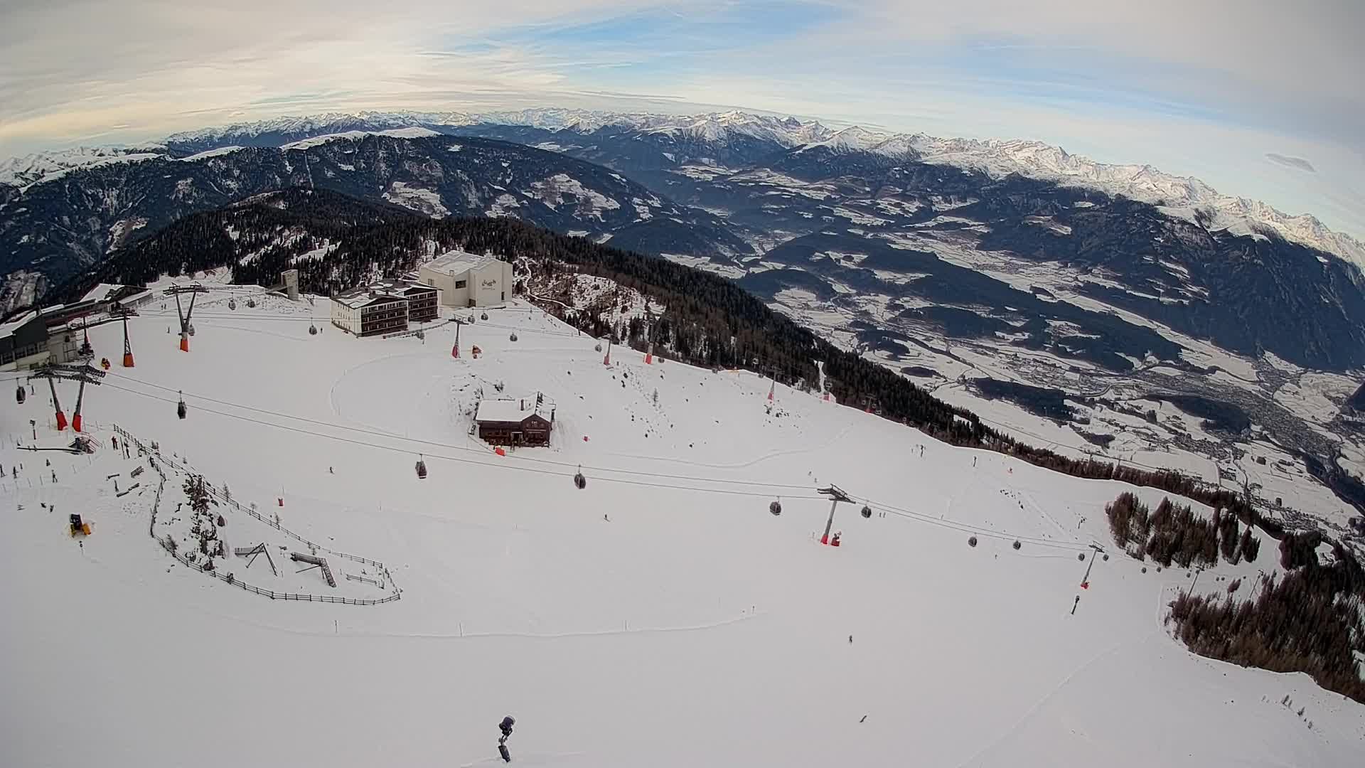 Skigebiet Kronplatz Gipfel | Blick auf Bruneck