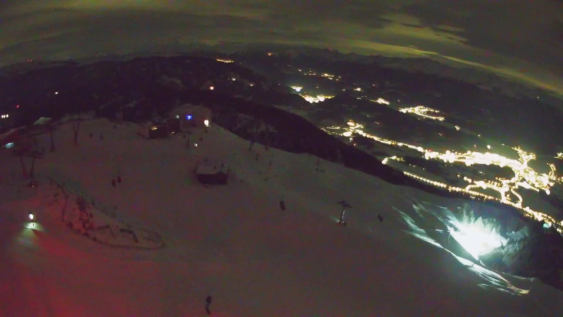 Cima estación de esquí Kronplatz | vista hacia Brunico