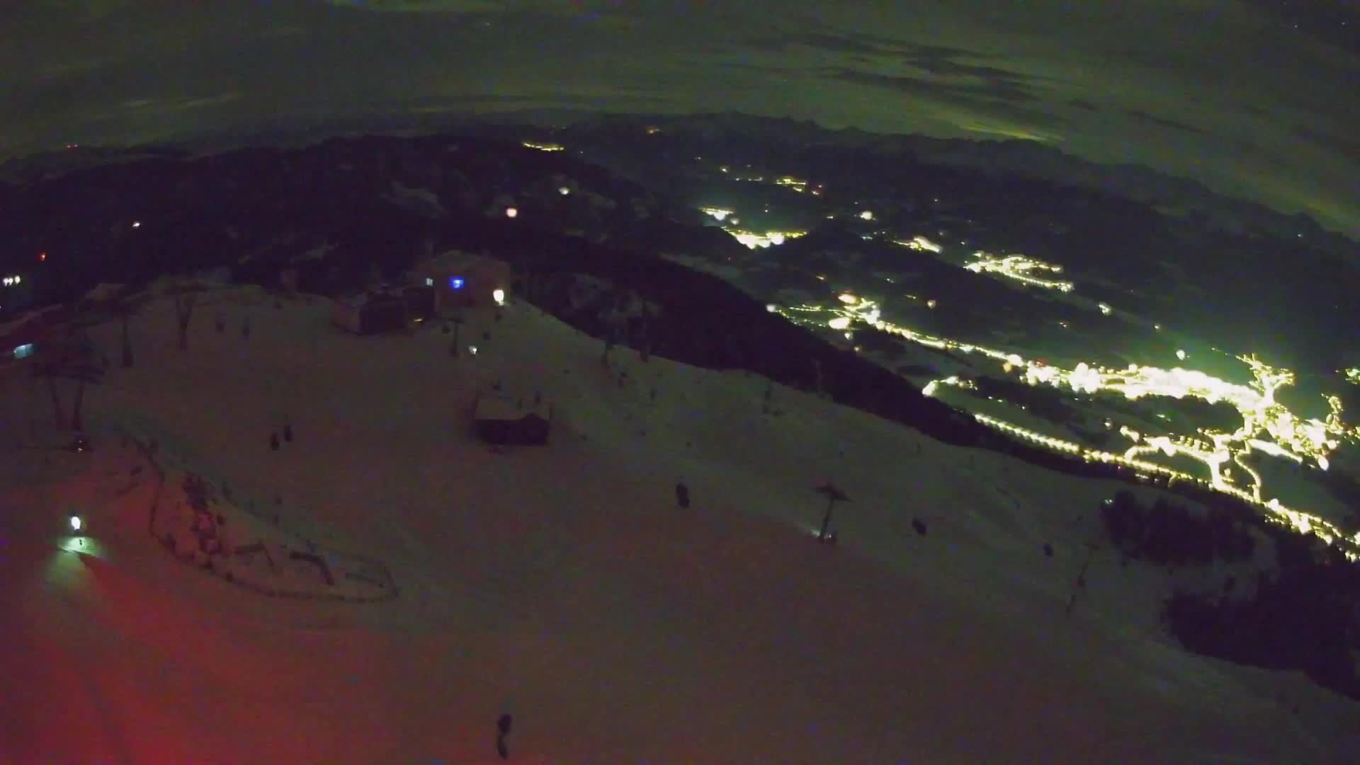 Cima estación de esquí Kronplatz | vista hacia Brunico